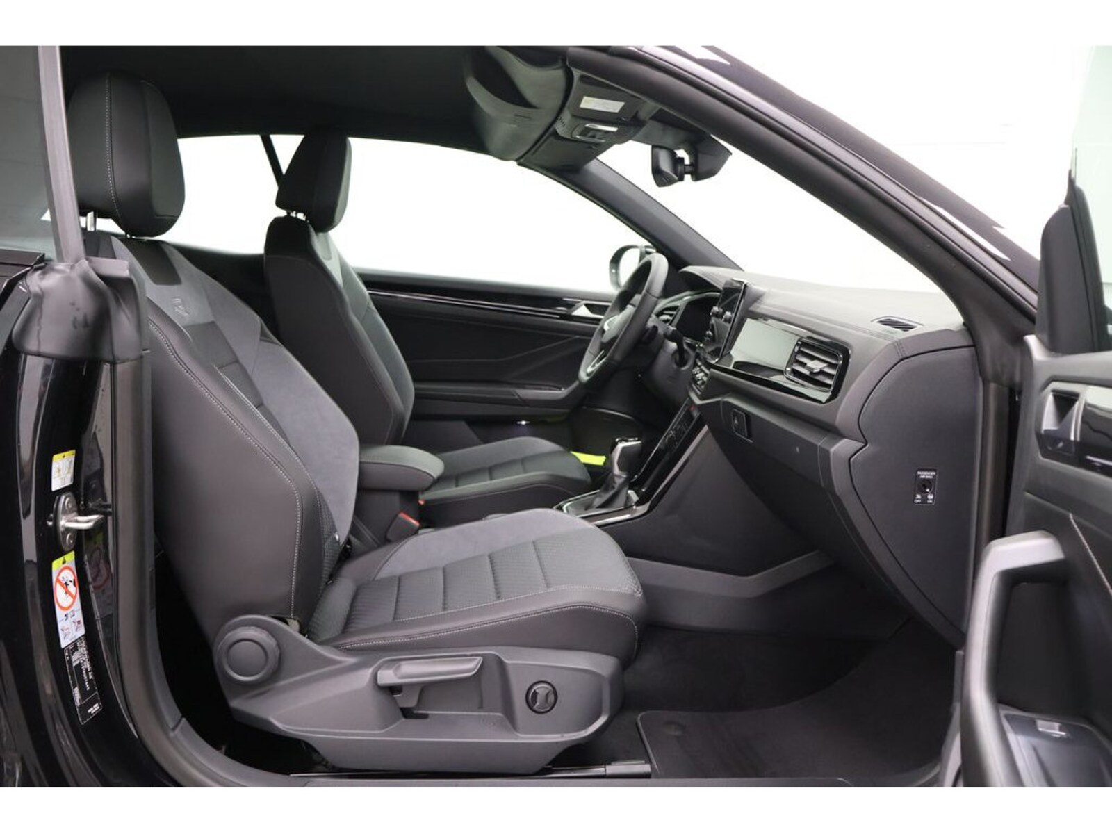 Volkswagen T-Roc Cabriolet – Bild 23