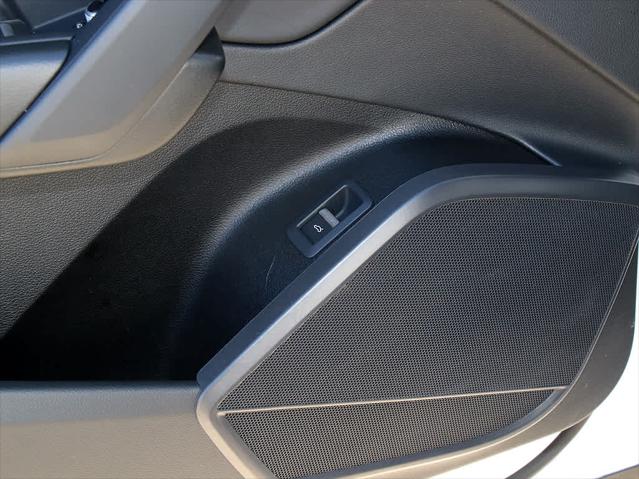 2025 AUDI Q5 - Image 32