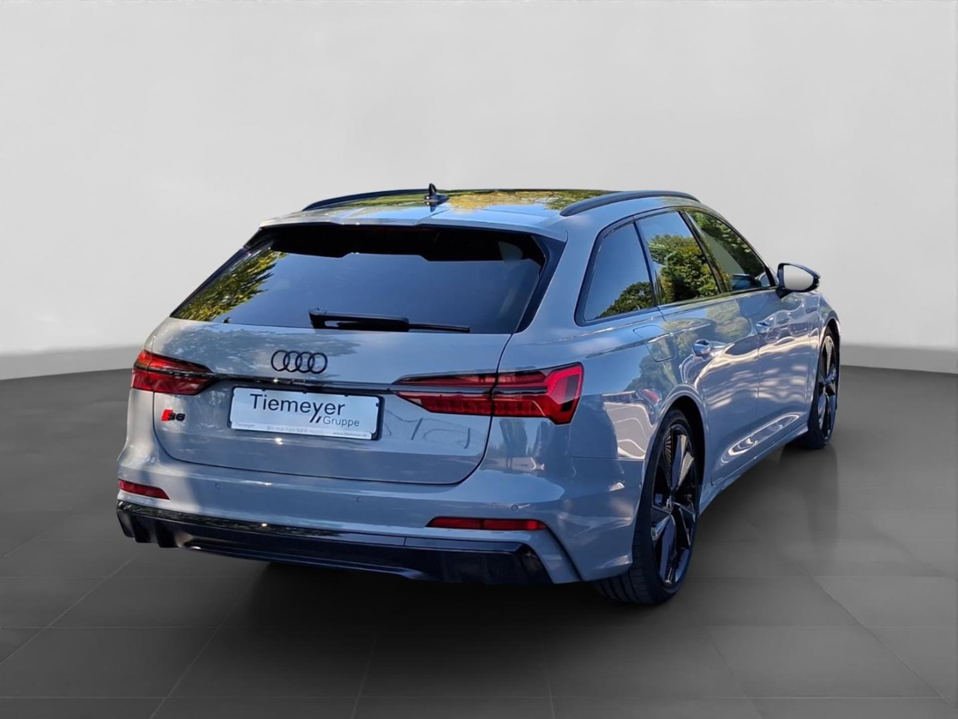 Audi S6 Avant