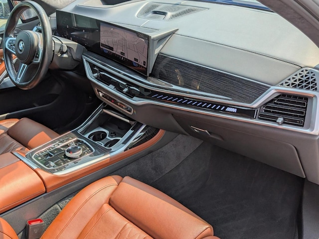 2024 BMW X7