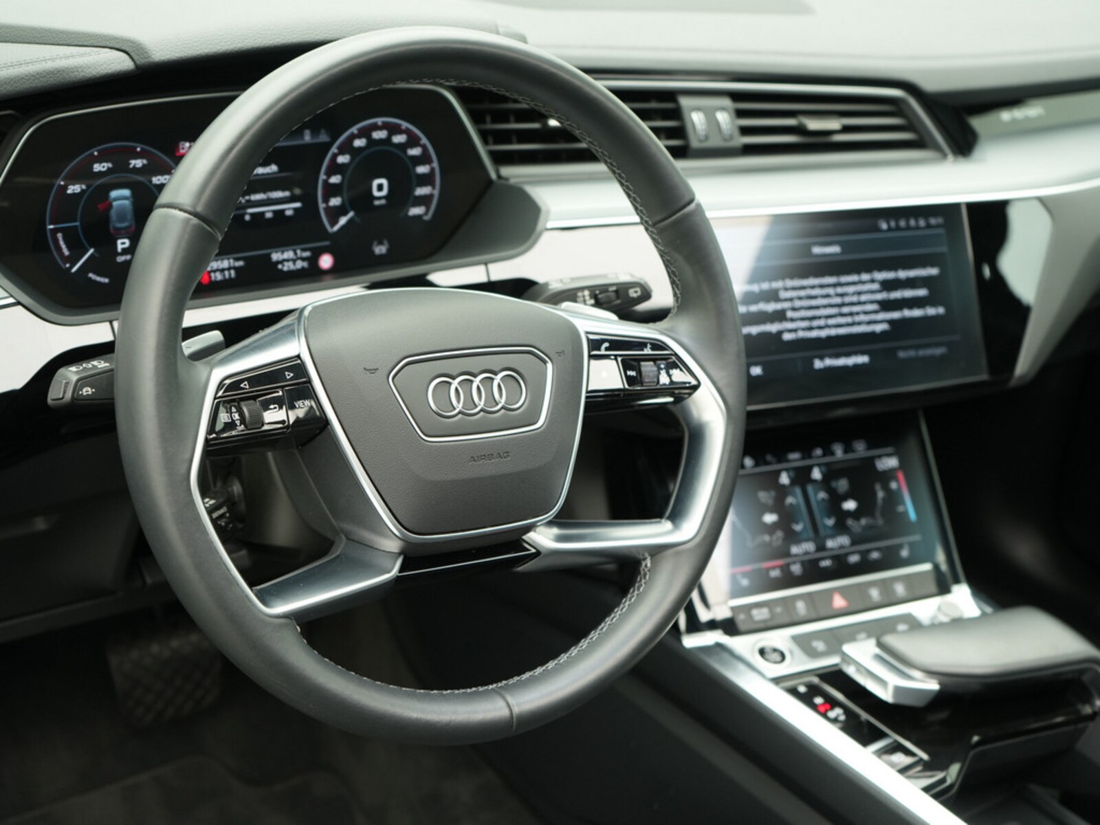 Audi Q8 e-tron – Bild 11