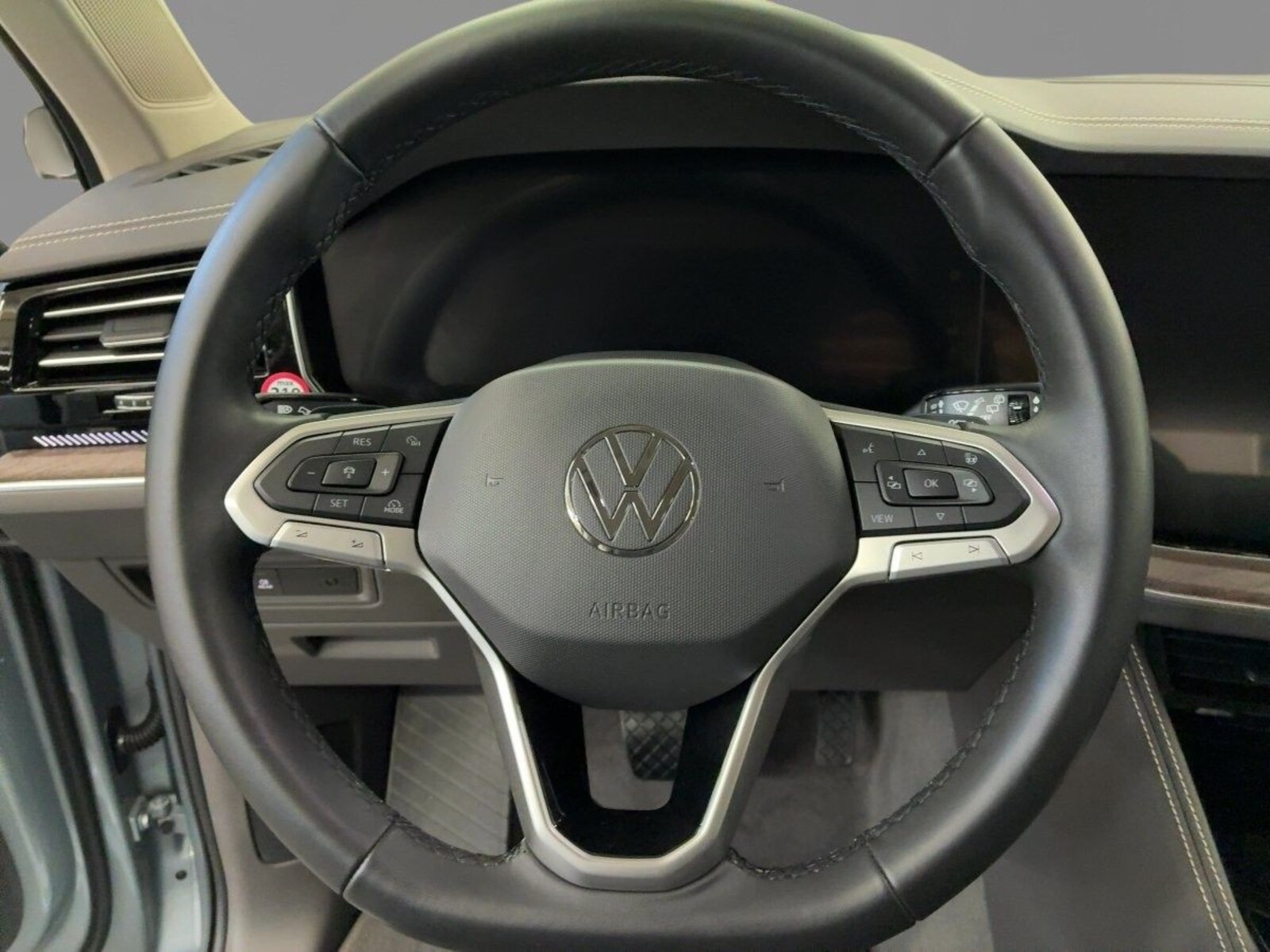Volkswagen Touareg – Bild 11