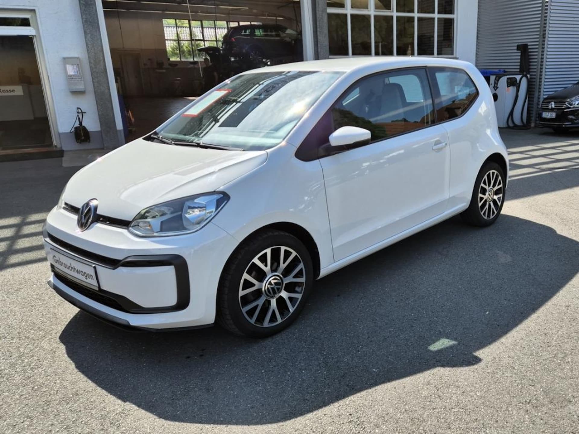 Volkswagen up! move up!
