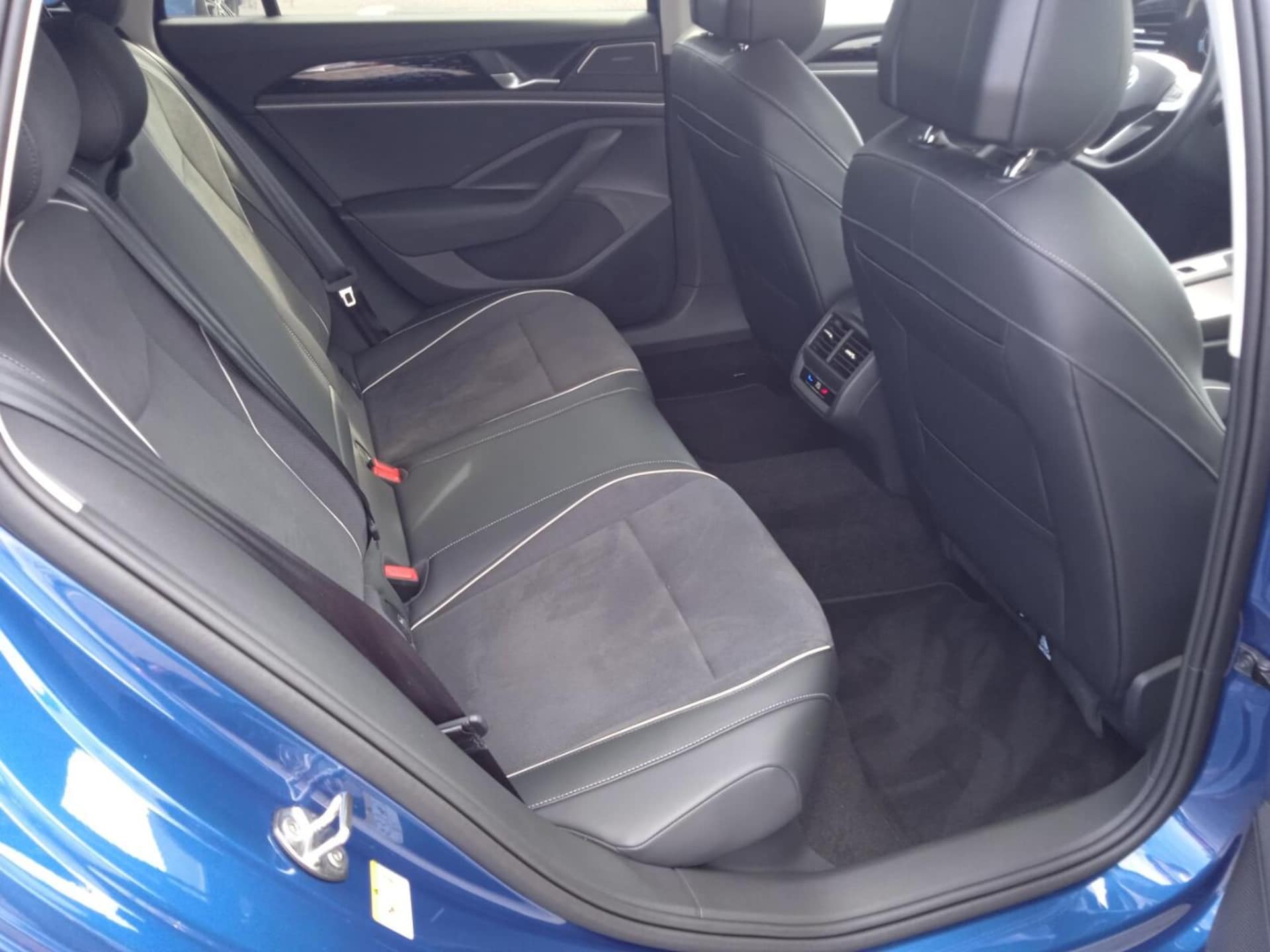 Volkswagen Passat Business
