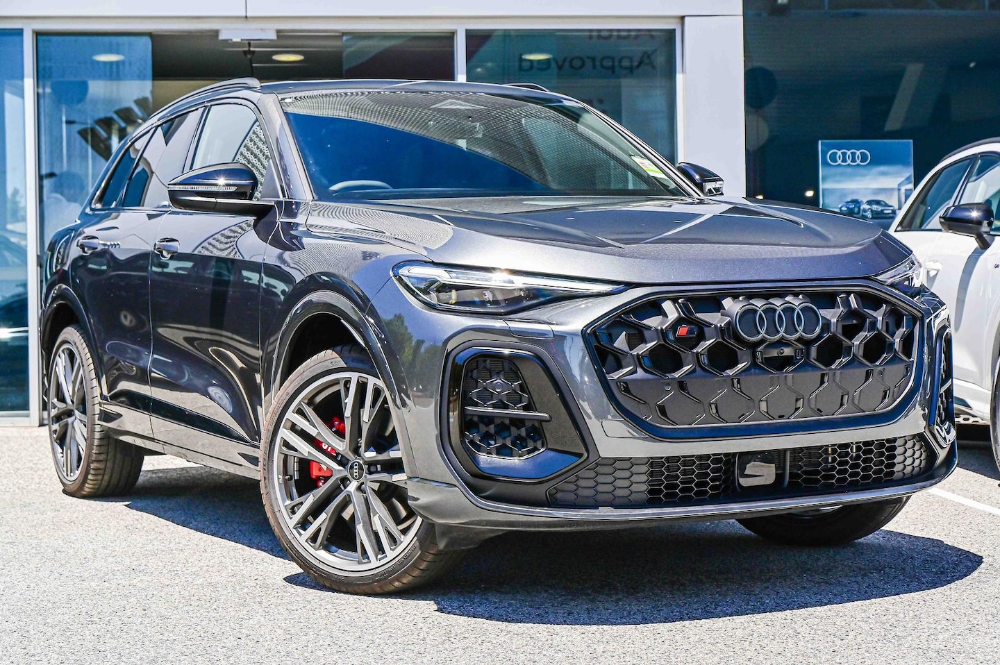 Image about Audi SQ5 SUV TFSI 270 kW edition one