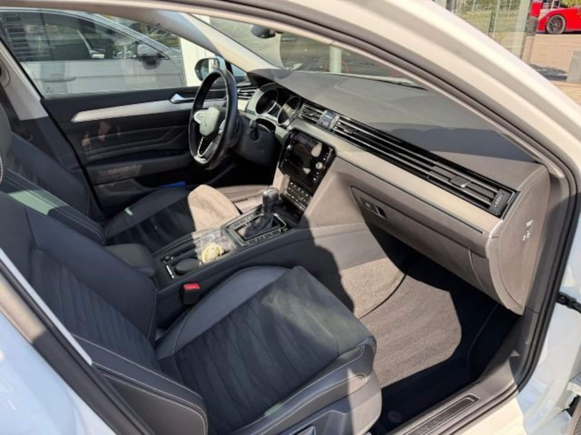 Volkswagen Passat Variant Elegance