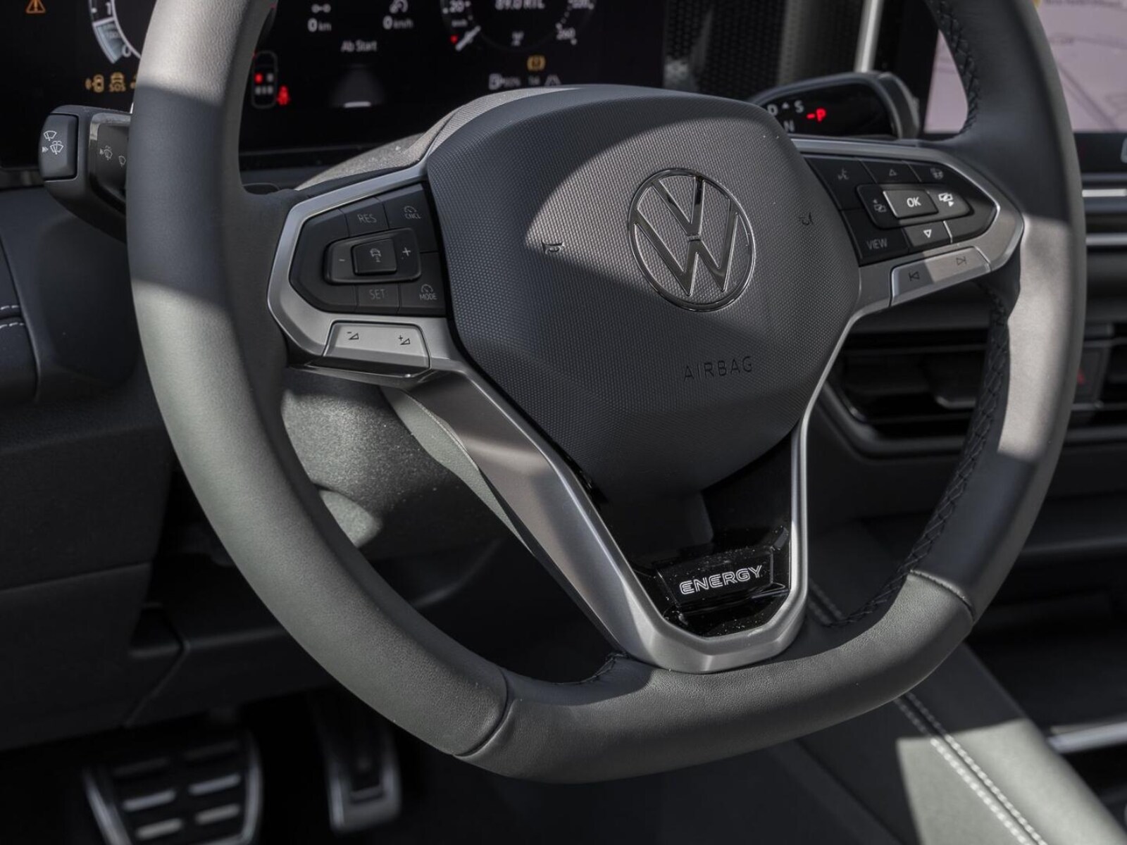 Volkswagen Tiguan – Bild 11
