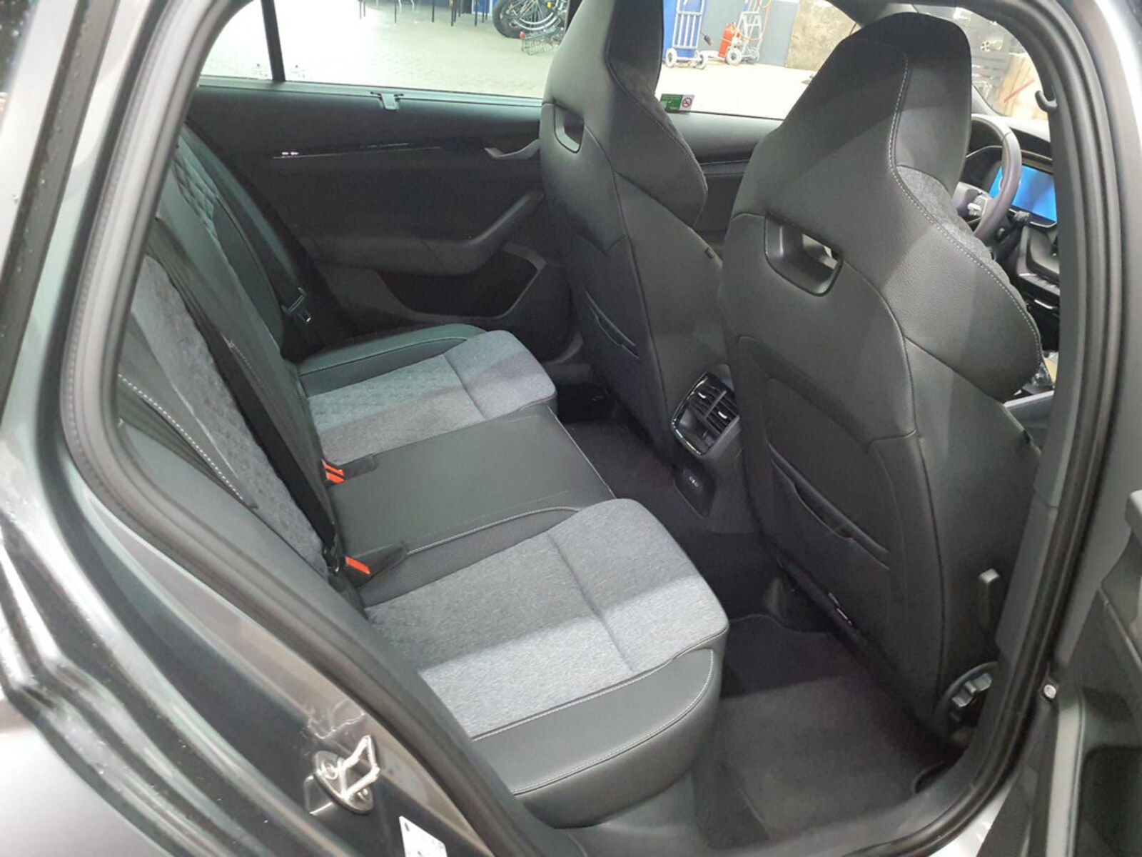 Škoda Octavia Combi – Bild 9