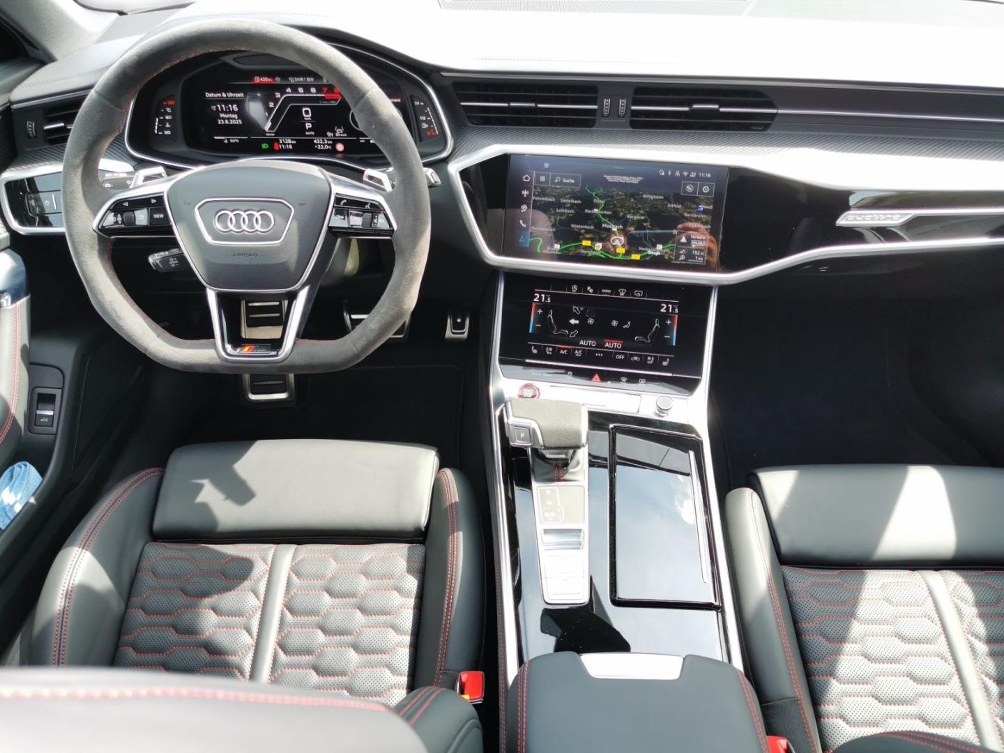 Image about Audi RS 6 Avant performance quattro tiptronic