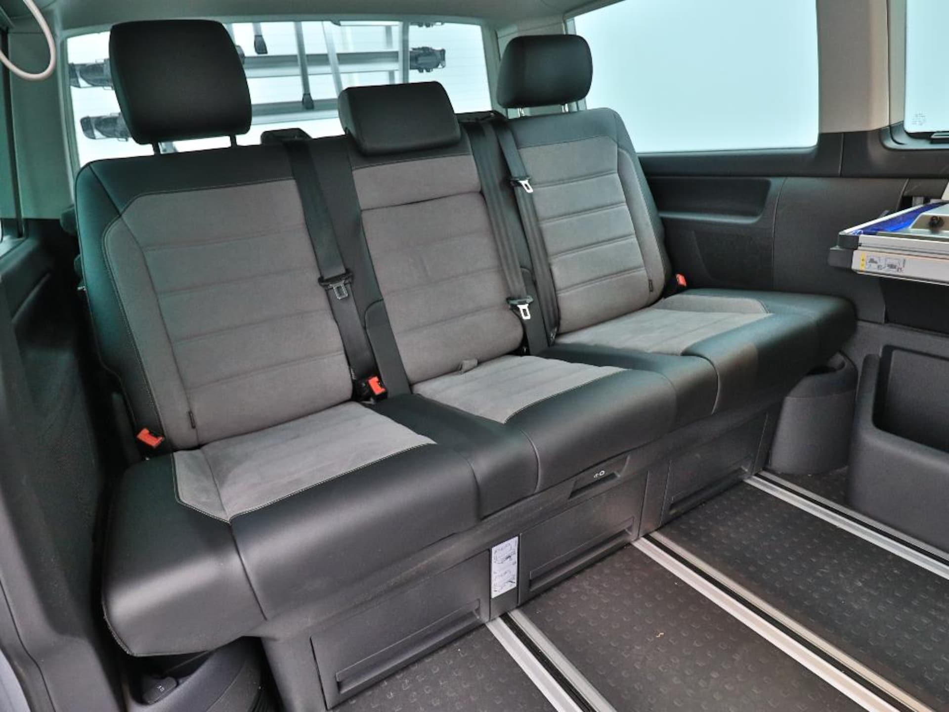 Volkswagen T6.1 California Beach