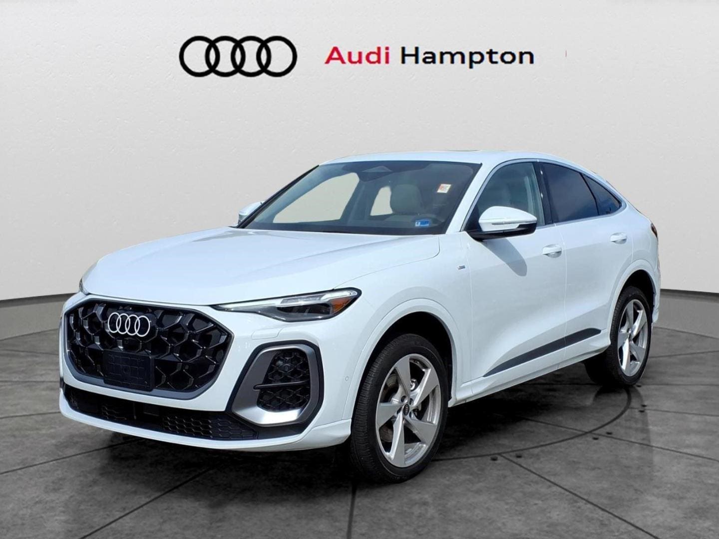 2025 Audi Q5 Sportback 45 Premium Plus's photo