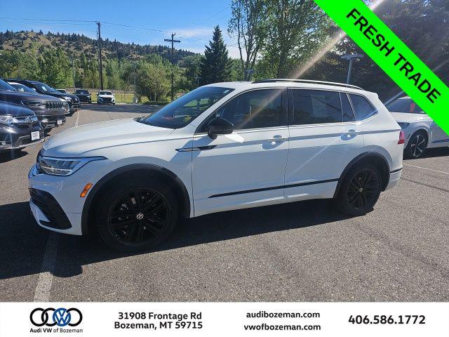 2022 Volkswagen Tiguan 2.0T SE R-Line Black 4Motion's photo