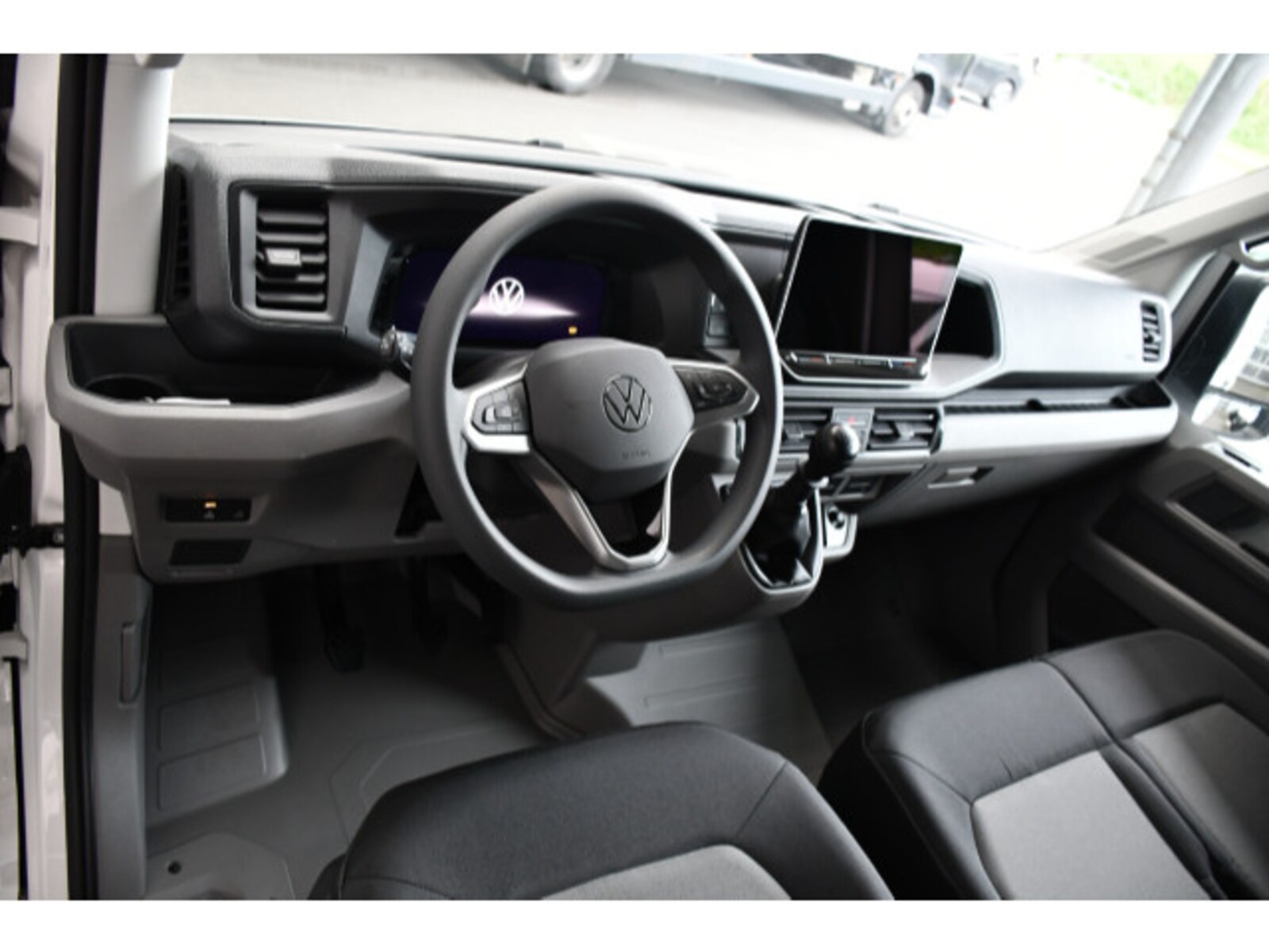 Volkswagen Crafter Kasten mittlerer Radstand – Bild 5