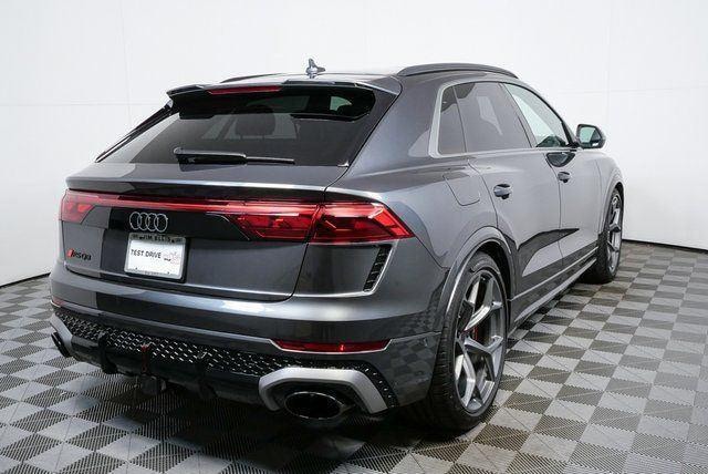 2026 Audi RS Q8 SUV performance