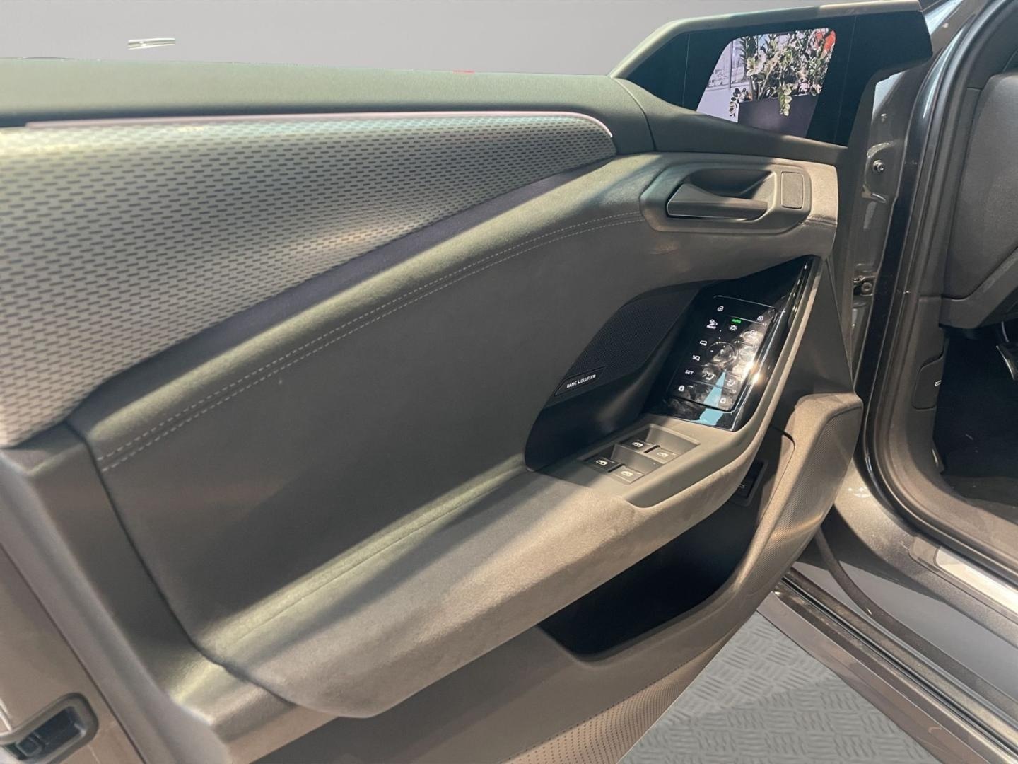 Bild über Audi A6 Sportback e-tron e-tron performance - für weitere Informationen kontaktieren Sie den Audi Partner