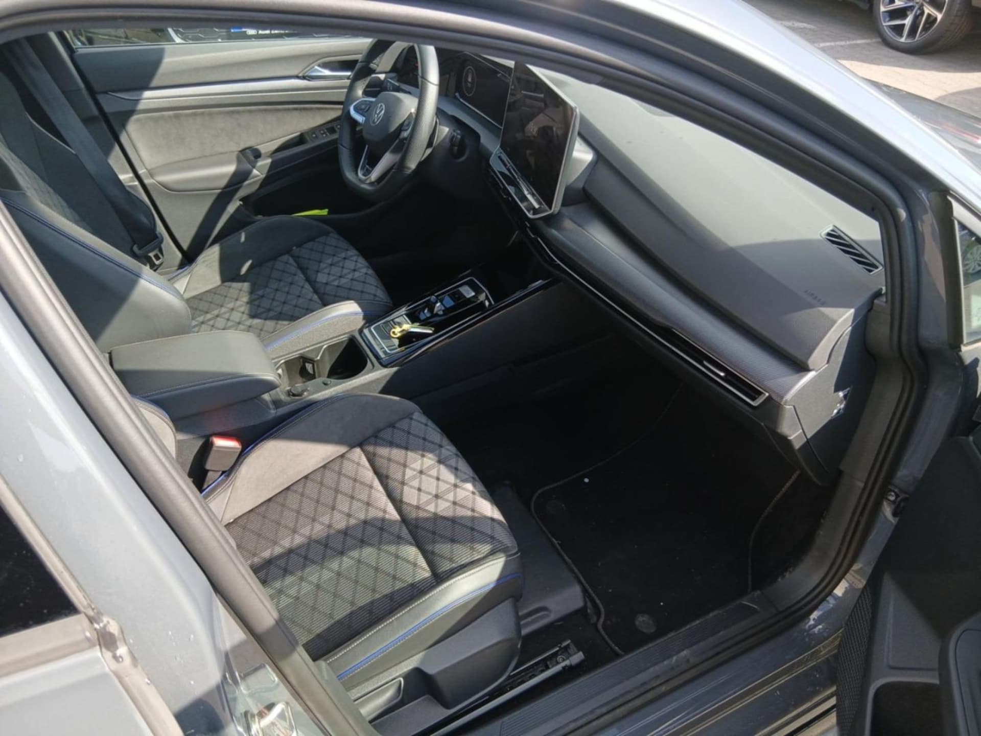 Volkswagen Golf Variant R-Line