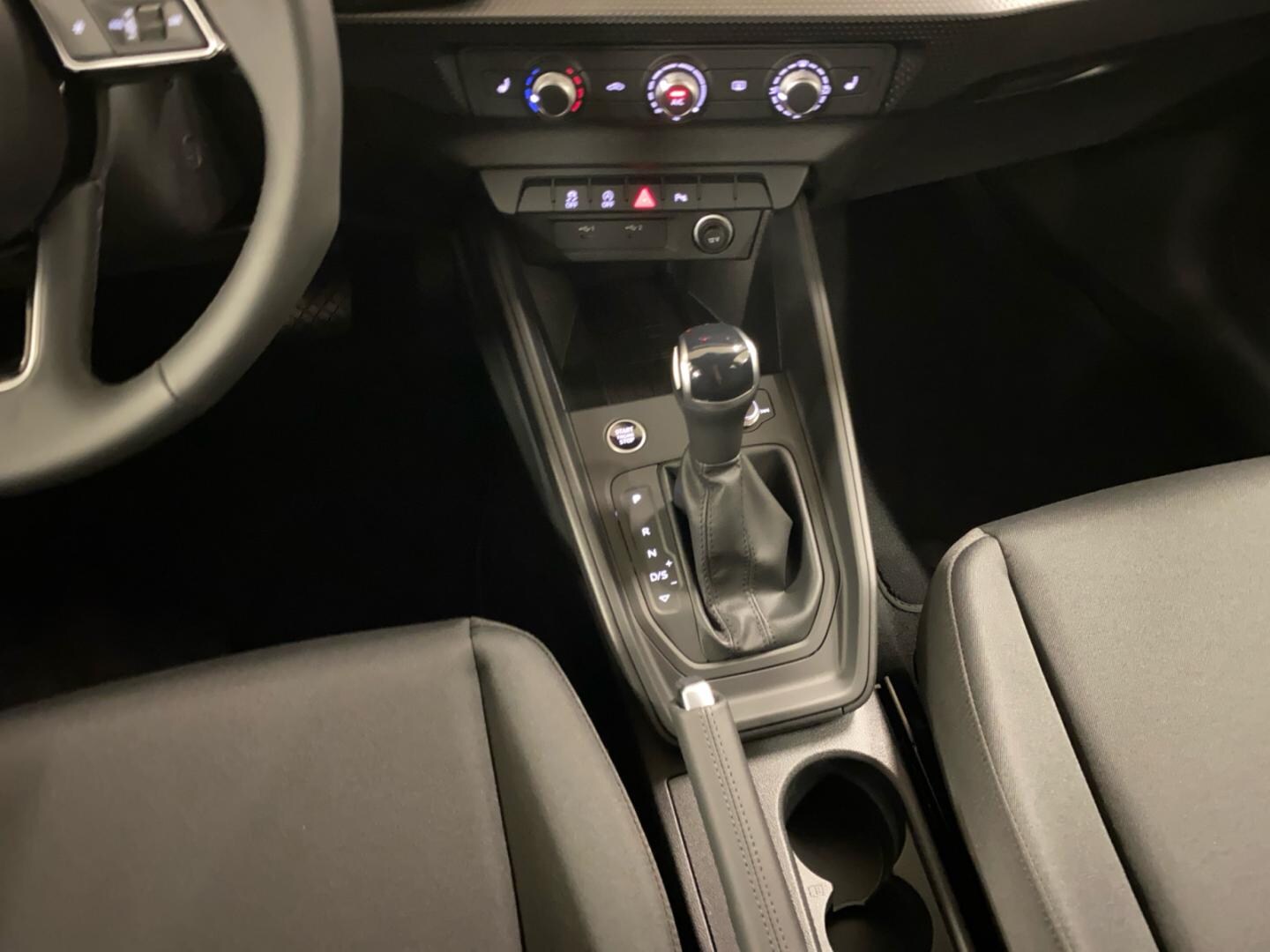 Bild über Audi A1 Sportback 25 TFSI S tronic - für weitere Informationen kontaktieren Sie den Audi Partner