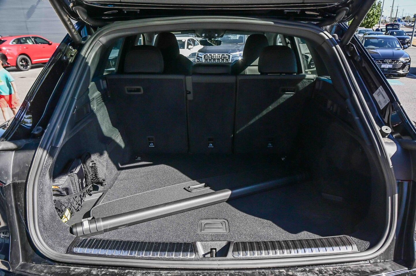 Image about Audi Q5 SUV TDI quattro 150 kW sport