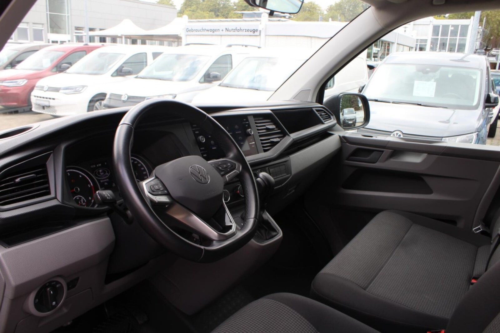 Volkswagen T6.1 Transporter Kasten langer Radstand – Bild 5