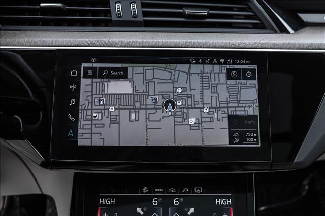 2024 AUDI Q8 - Image 17