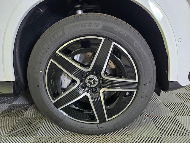 2026 Mercedes-Benz GLC 300