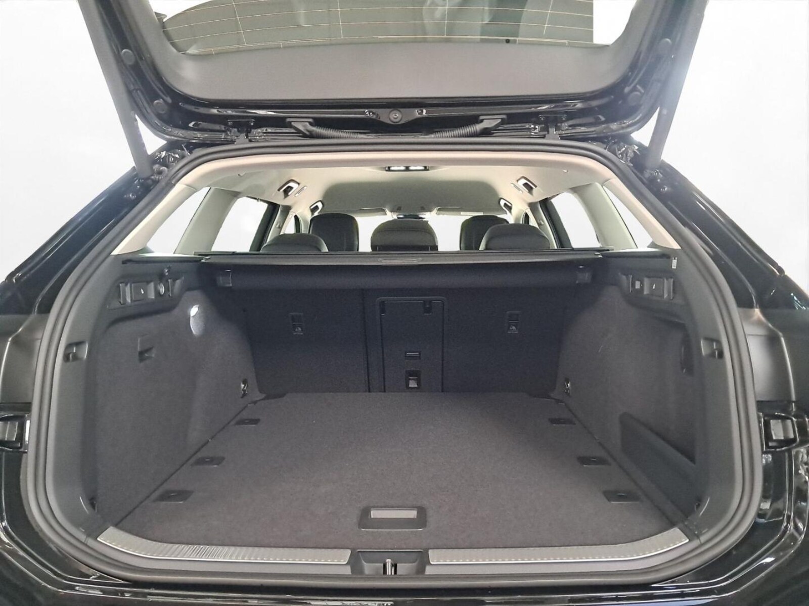 Volkswagen Passat – Bild 11