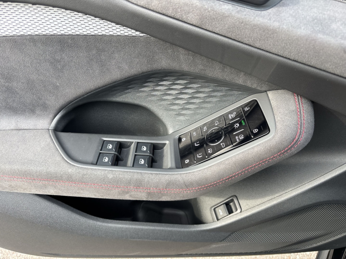 Bild über Audi S5 Avant edition one TFSI 270 kW S tronic - für weitere Informationen kontaktieren Sie den Audi Partner