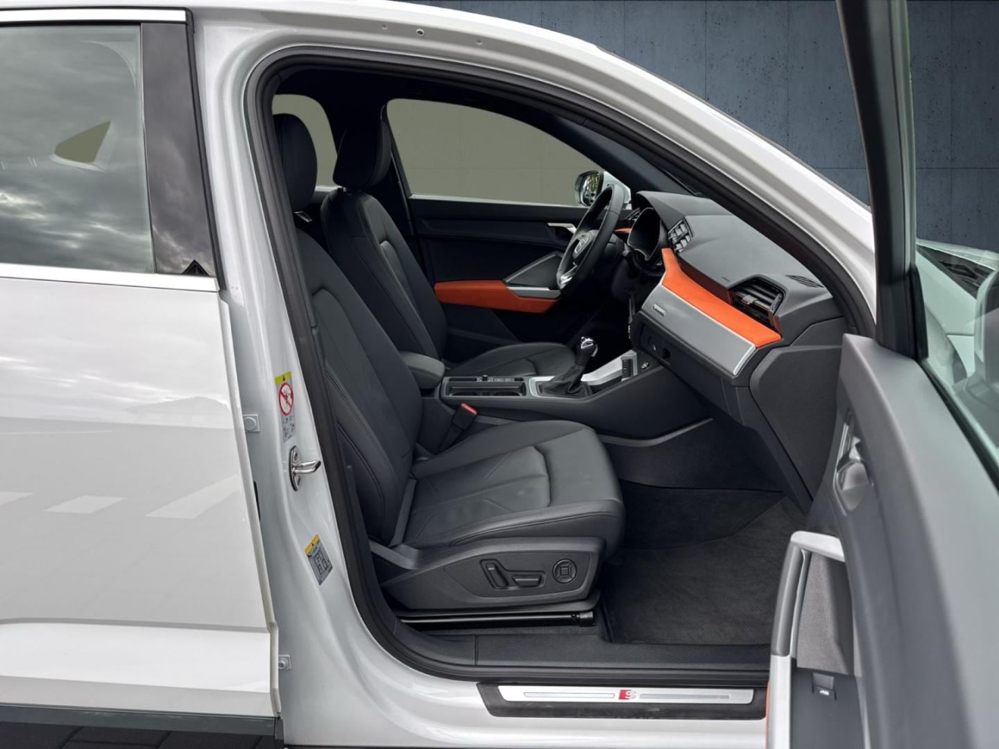 Bild über Audi Q3 Sportback TFSI quattro 140 kW S tronic - für weitere Informationen kontaktieren Sie den Audi Partner