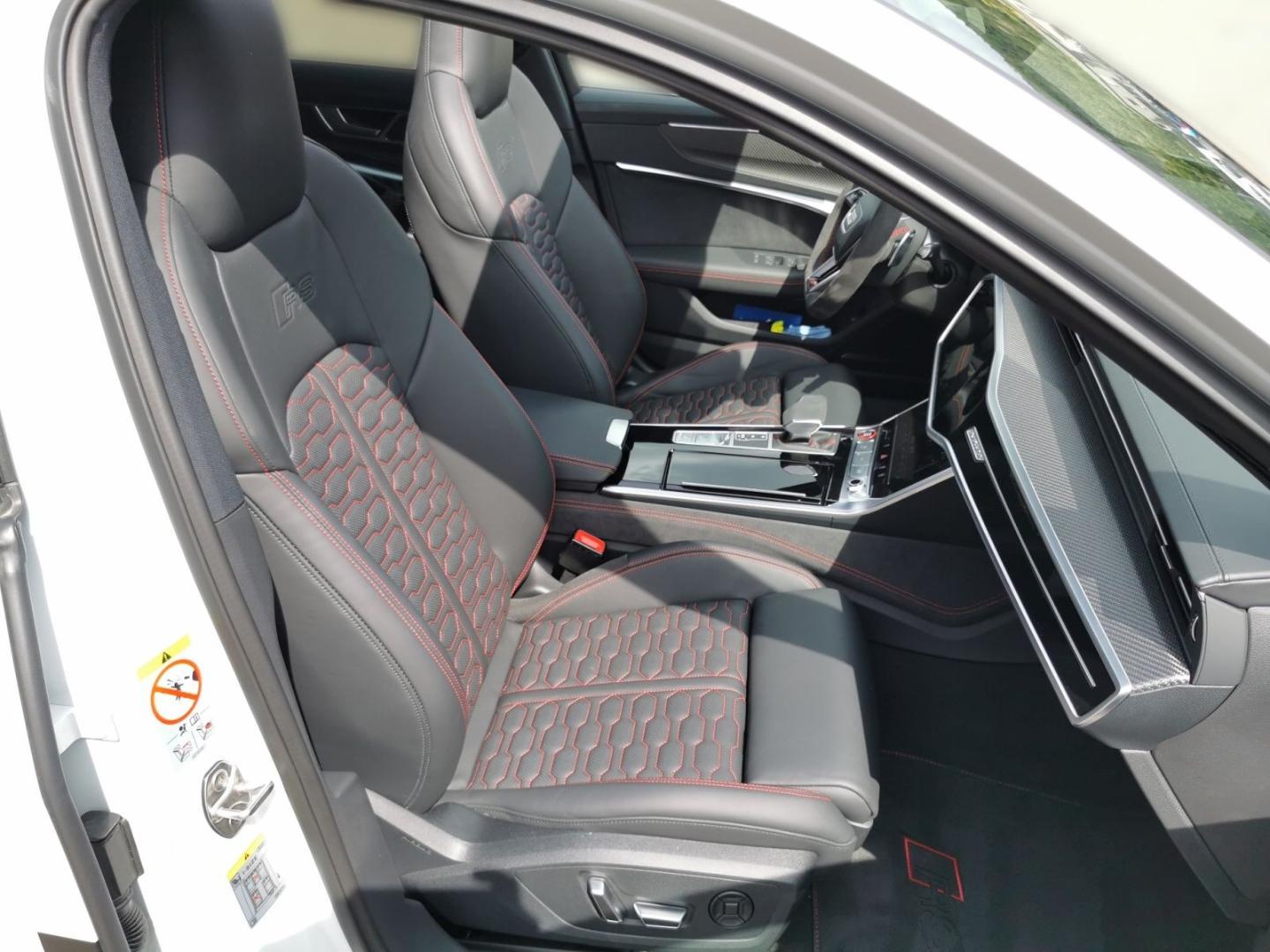 Image about Audi RS 6 Avant performance quattro tiptronic