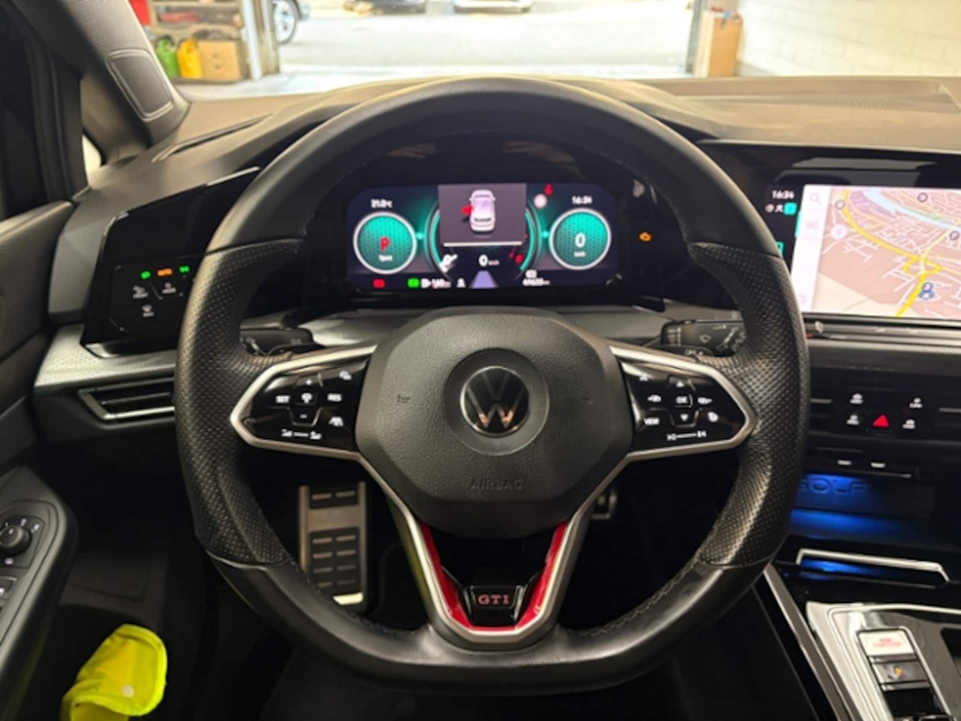 Volkswagen Golf GTI
