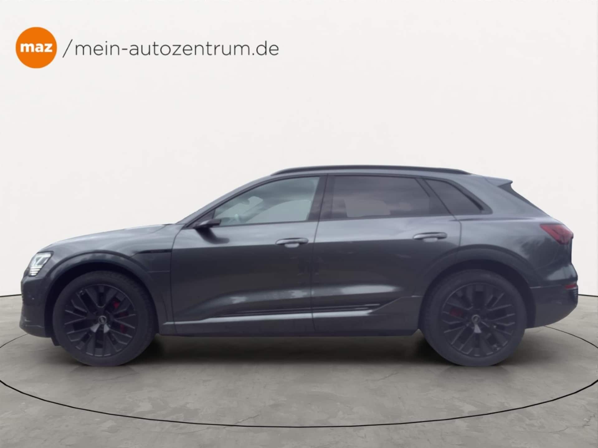 Audi Q8 e-tron S line
