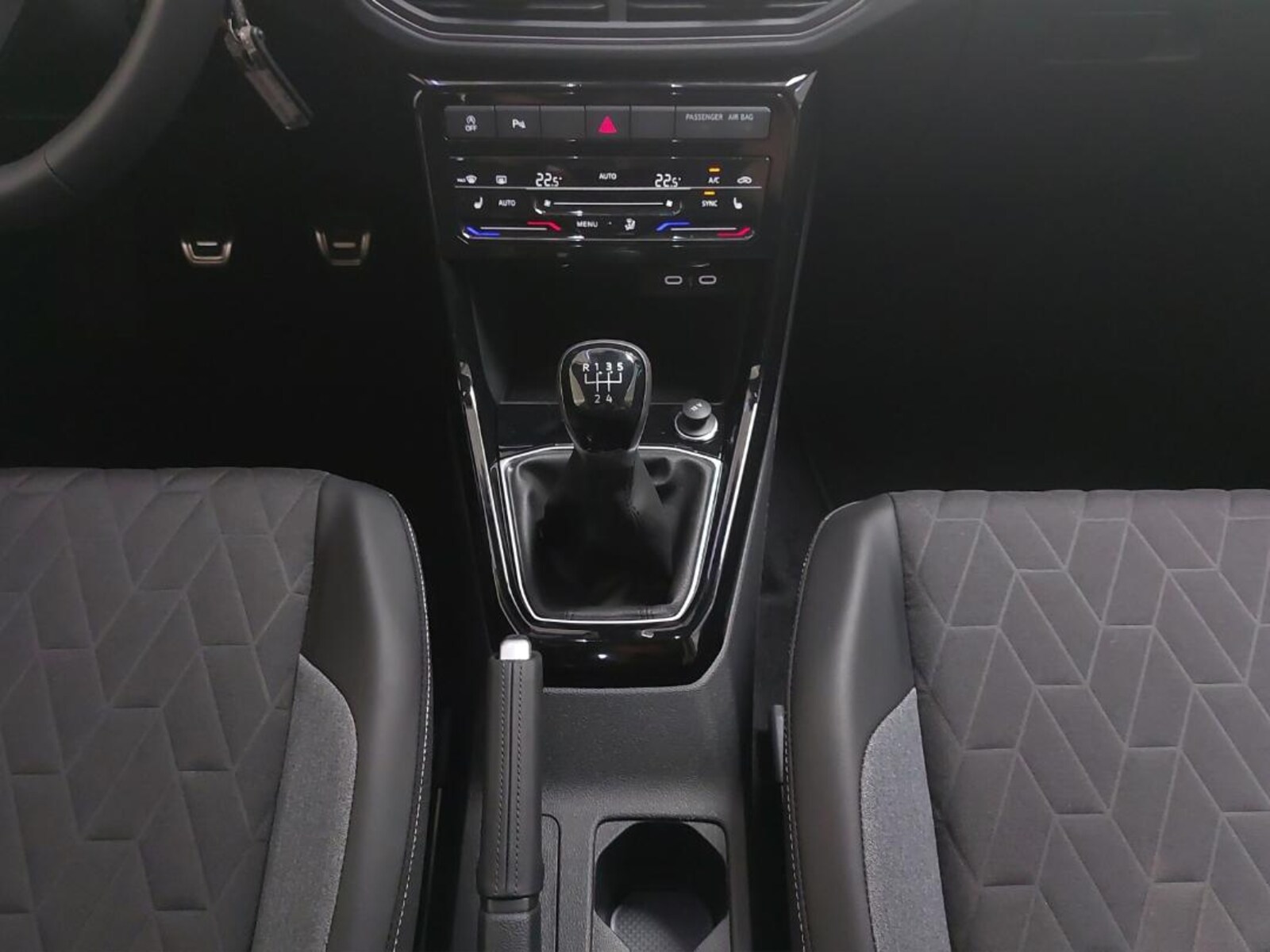 Volkswagen T-Cross – Bild 18