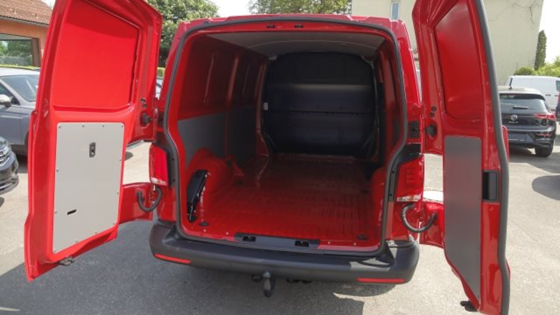 Volkswagen T6.1 Transporter Kasten langer Radstand