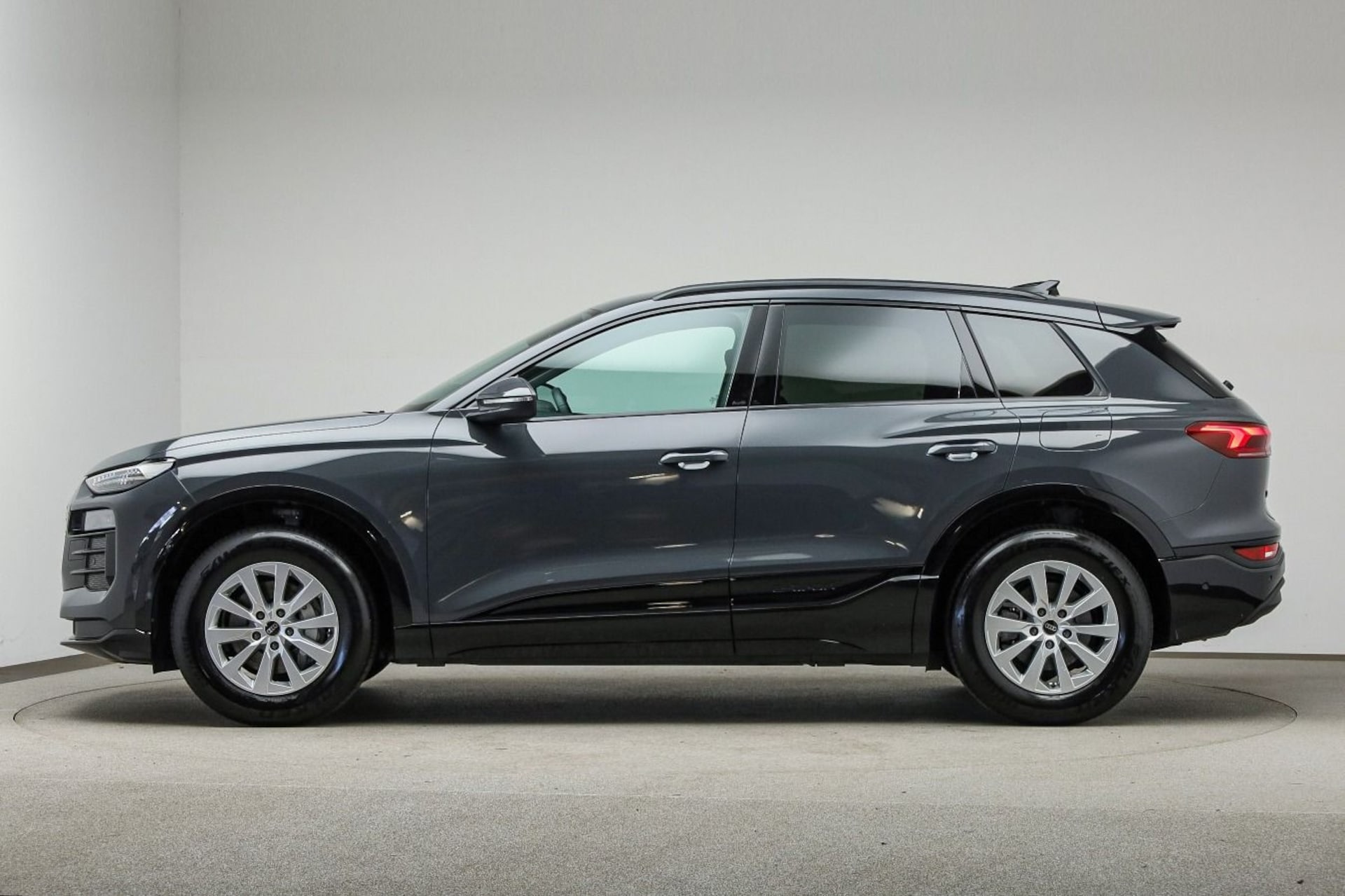 Audi Q6 SUV e-tron