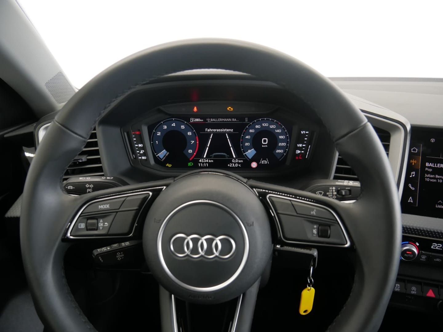 Bild über Audi A1 Sportback advanced 30 TFSI Schaltgetriebe - für weitere Informationen kontaktieren Sie den Audi Partner