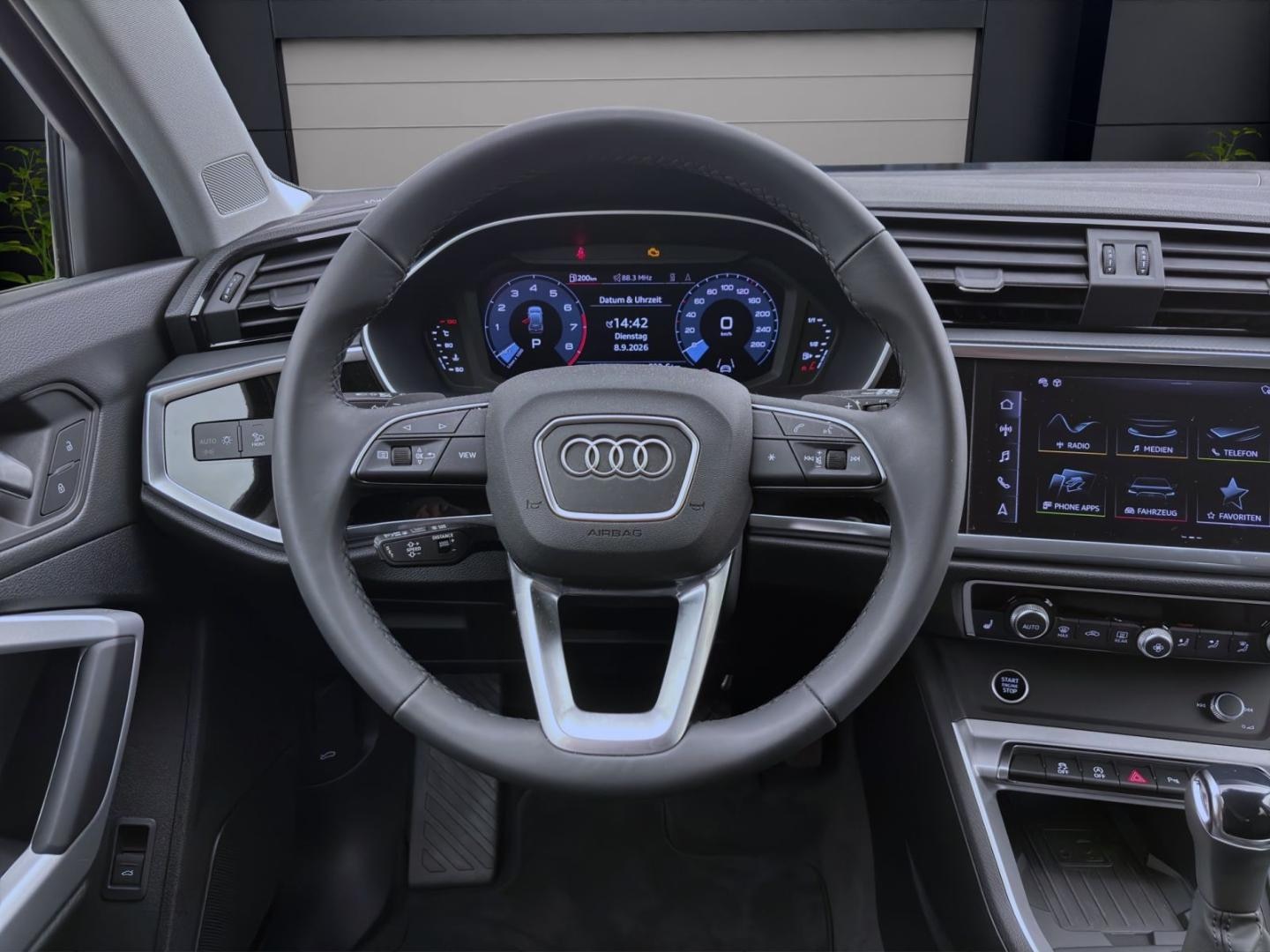 Bild über Audi Q3 TFSI 110 kW S tronic - für weitere Informationen kontaktieren Sie den Audi Partner