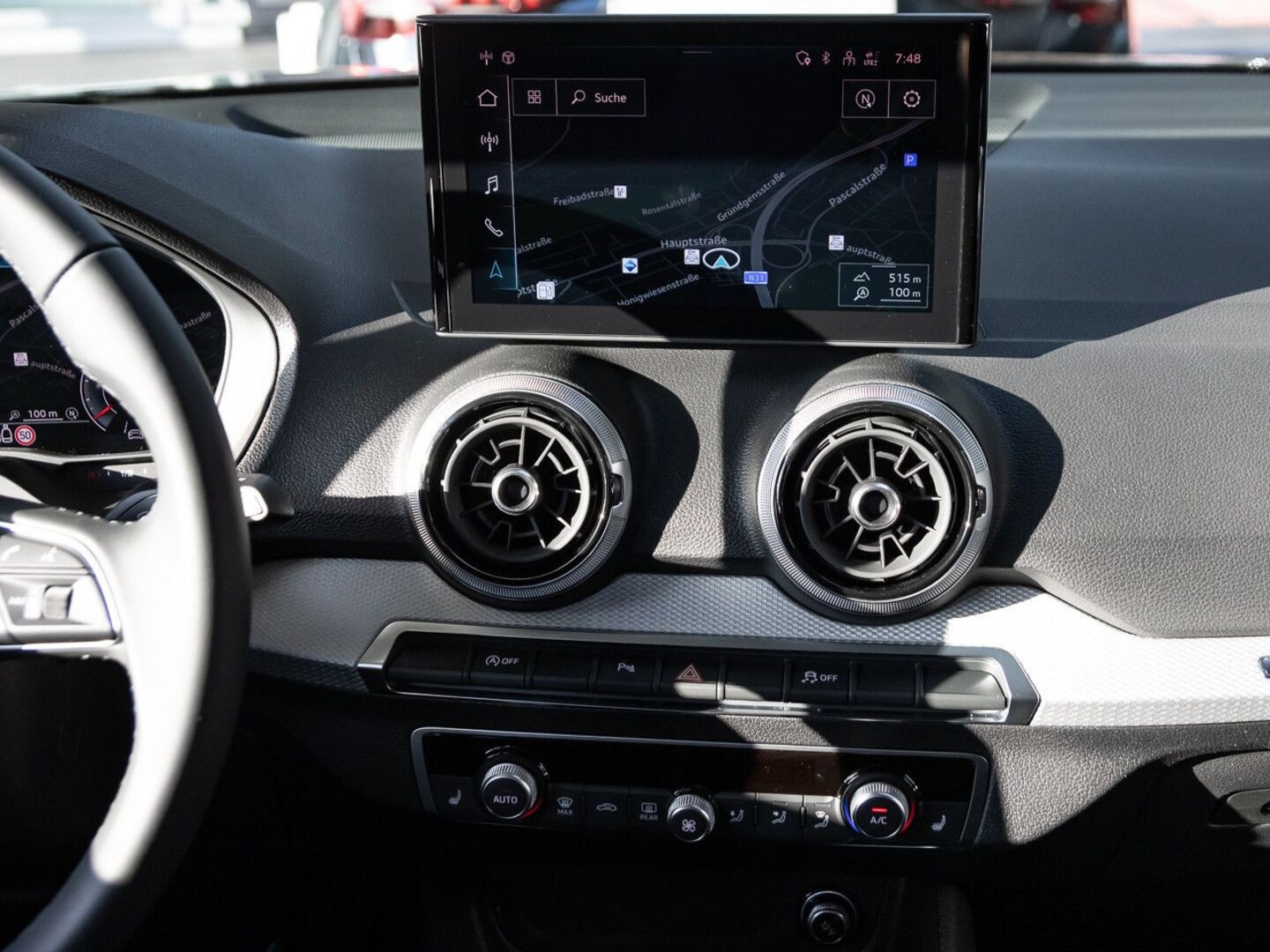 Bild über Audi Q2 35 TFSI S tronic - für weitere Informationen kontaktieren Sie den Audi Partner
