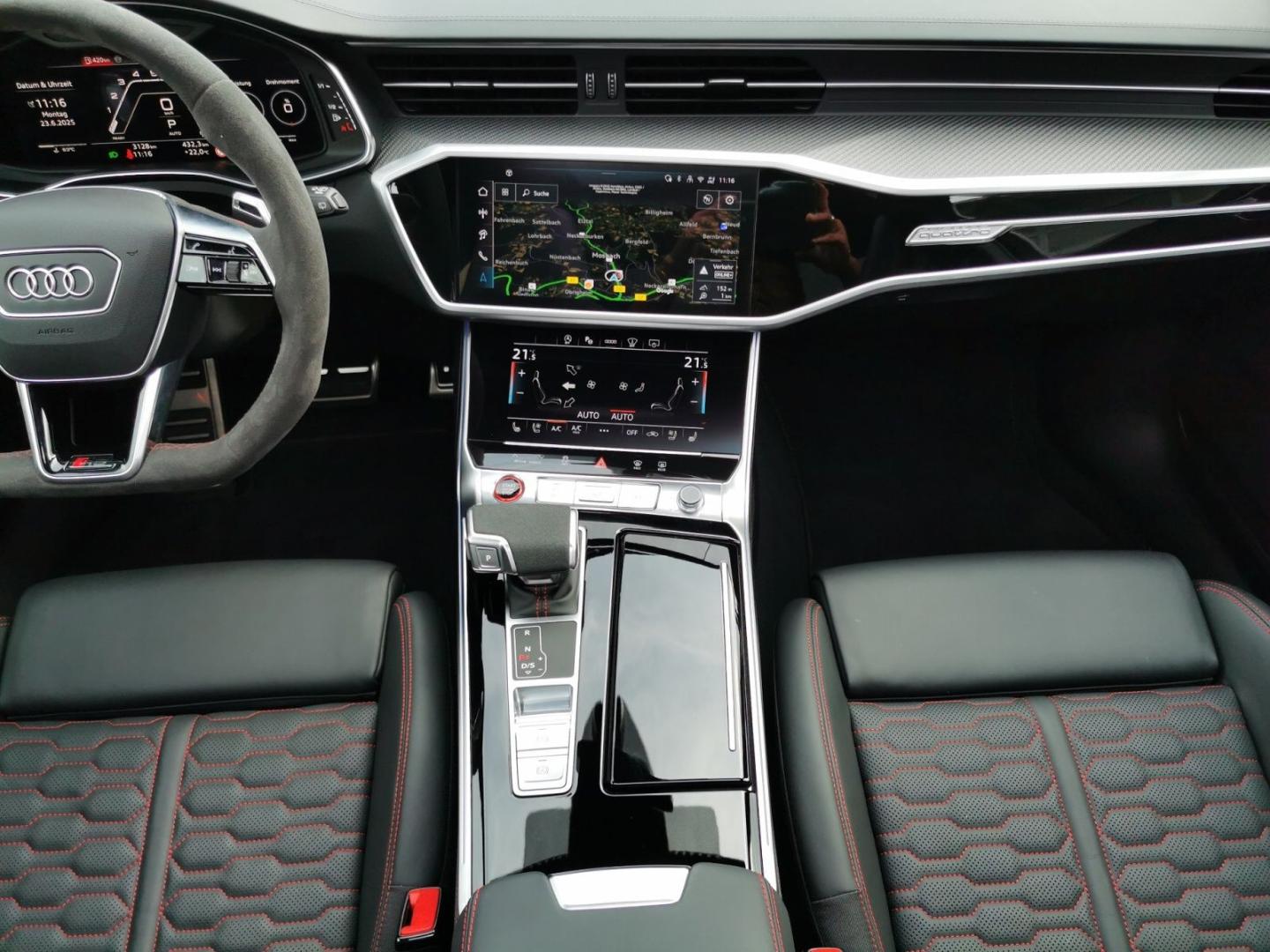 Image about Audi RS 6 Avant performance quattro tiptronic