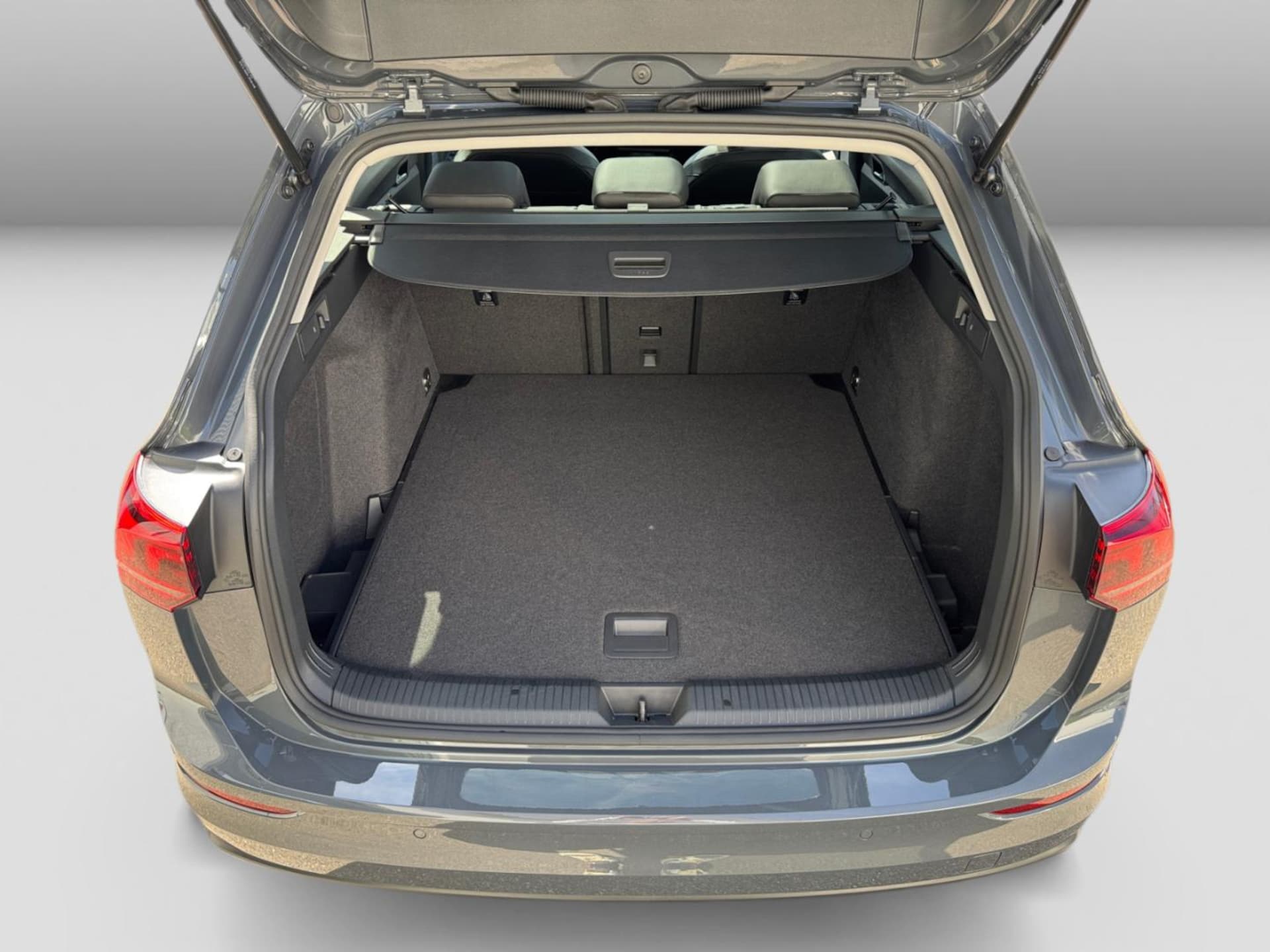Volkswagen Golf Variant Life