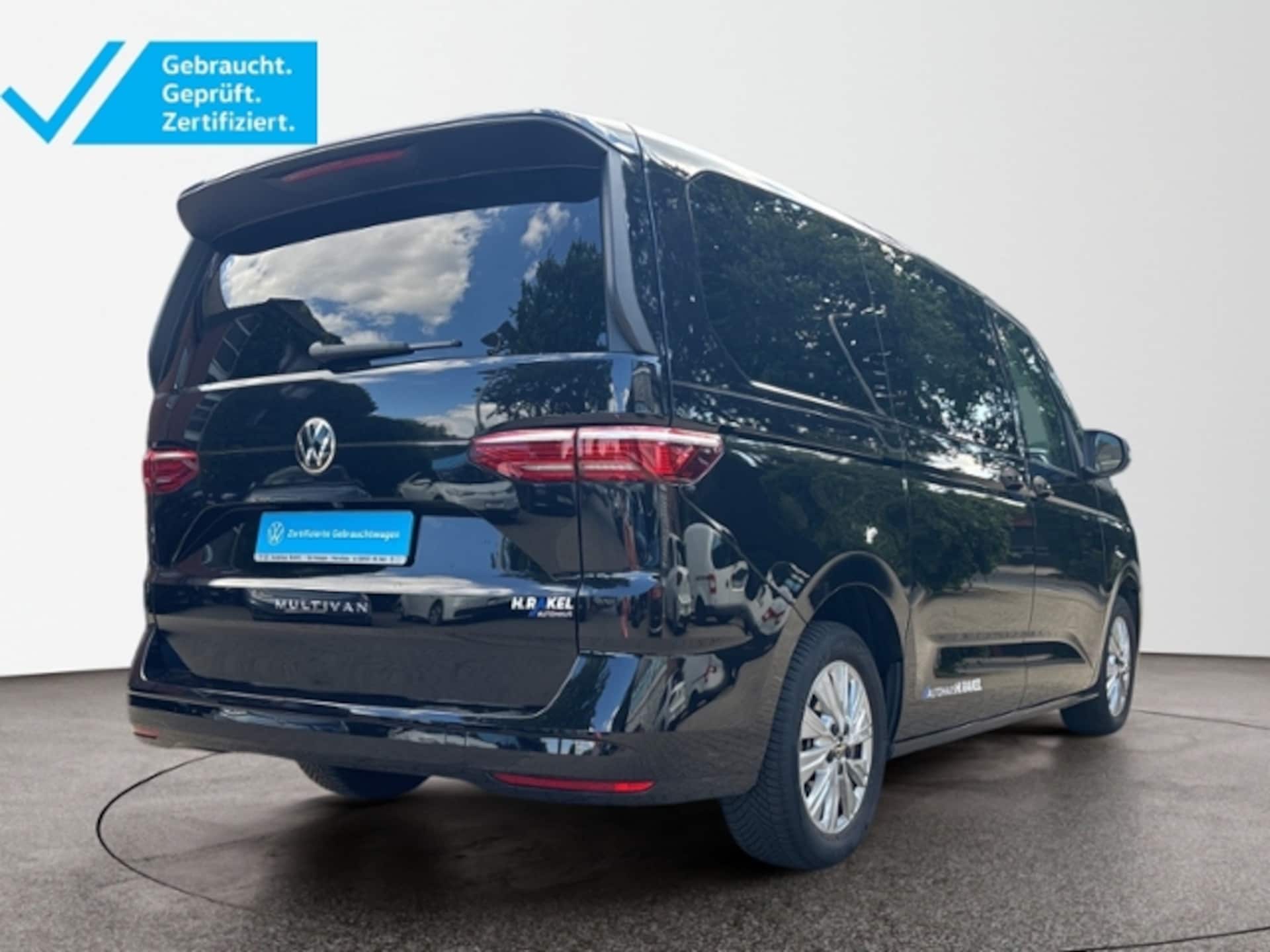 Volkswagen Multivan Langversion Basis-Modell