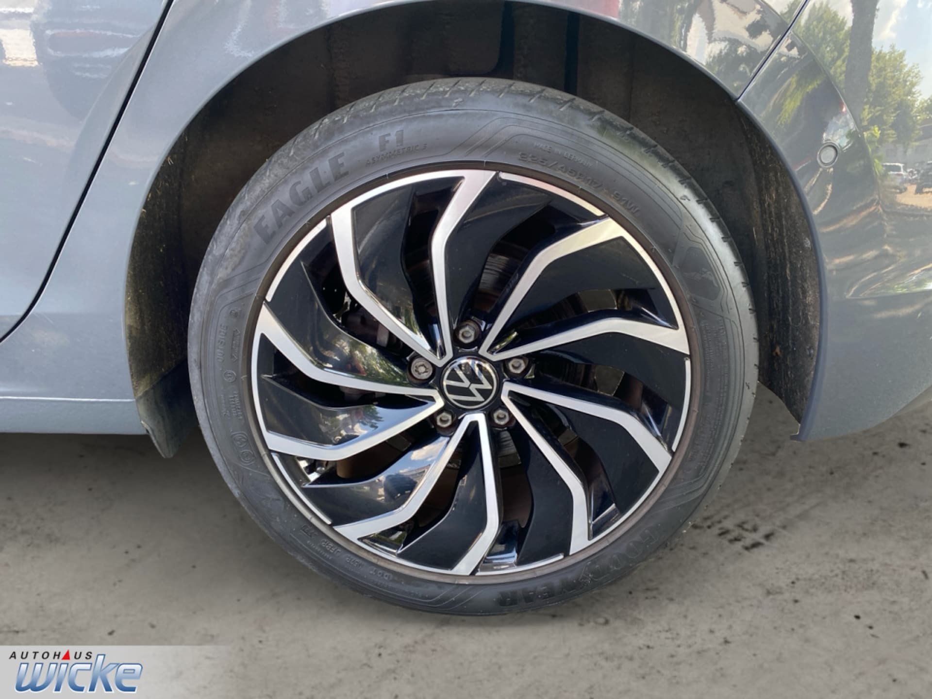 Volkswagen Golf Style