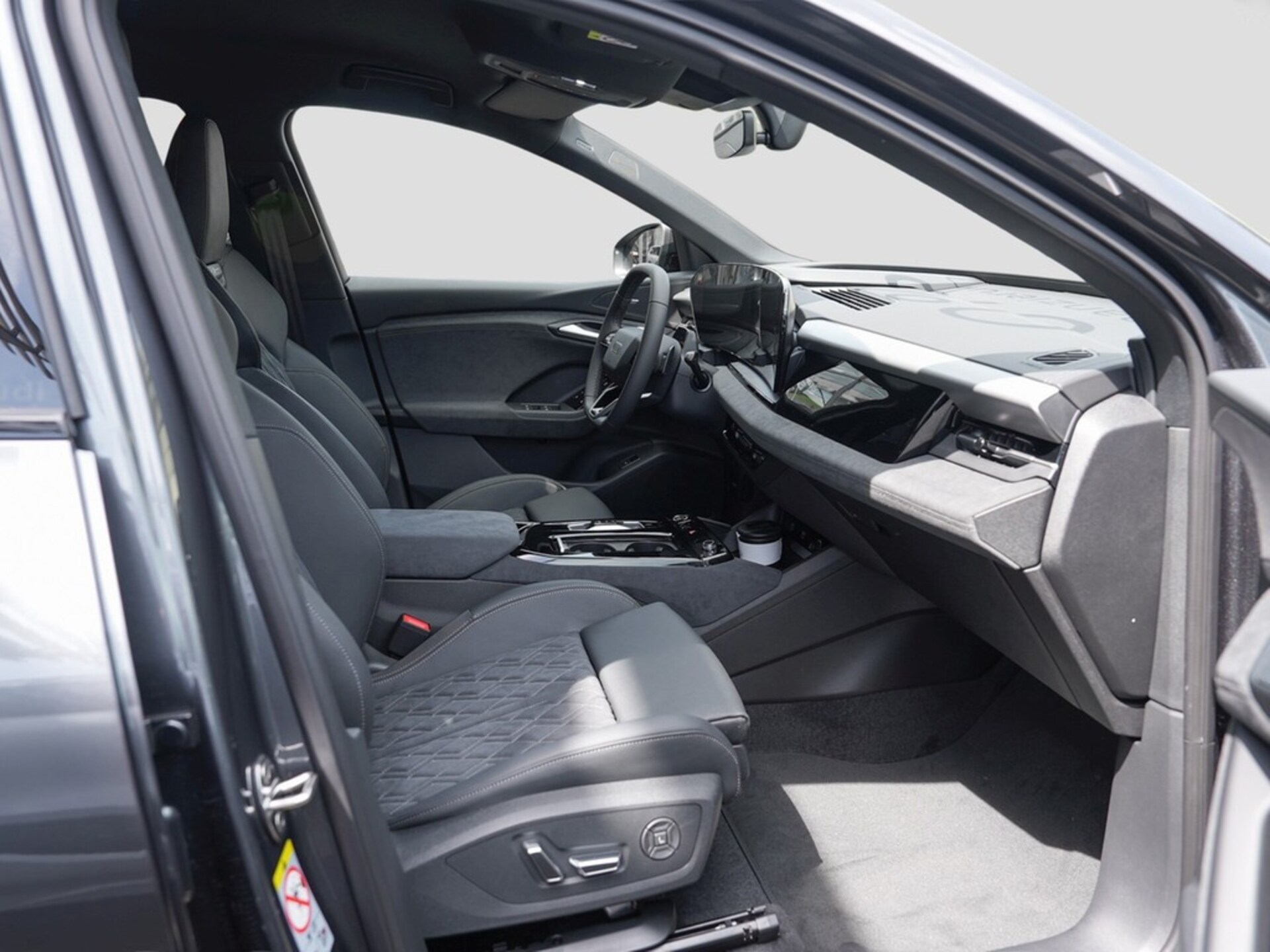 Audi Q6 SUV e-tron