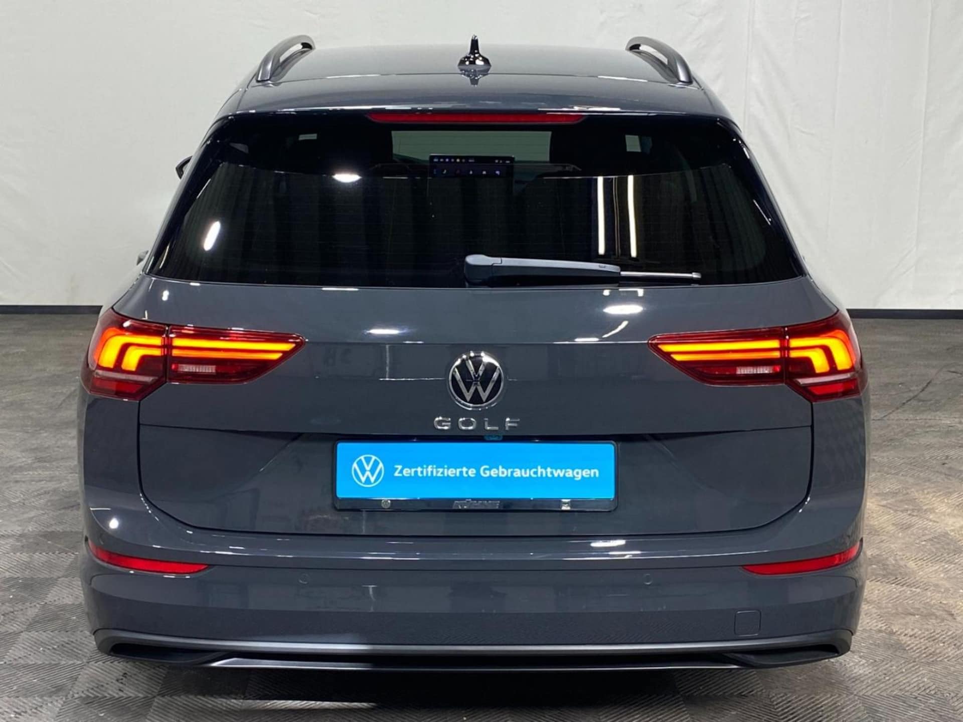 Volkswagen Golf Variant Life