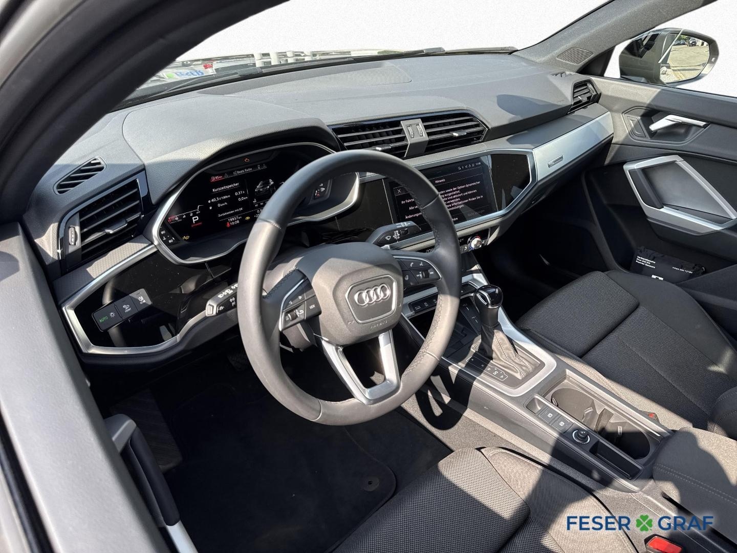 Bild über Audi Q3 advanced 35 TFSI S tronic - für weitere Informationen kontaktieren Sie den Audi Partner
