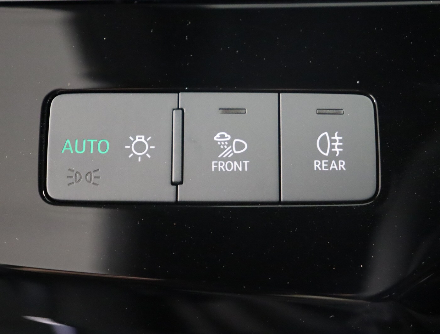 Image about Audi Q8 e-tron S line 55 e-tron quattro