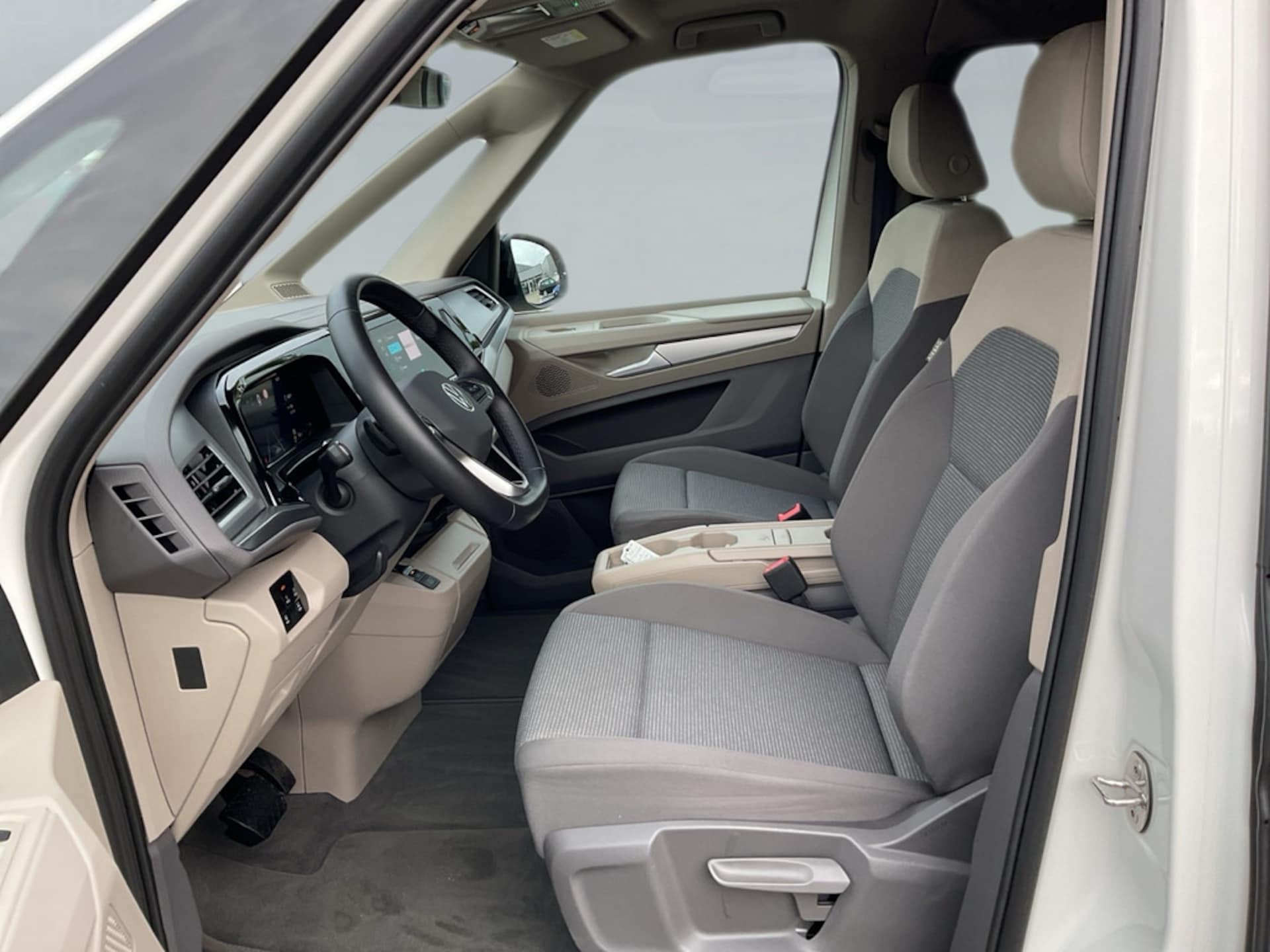 Volkswagen Multivan Basis-Modell
