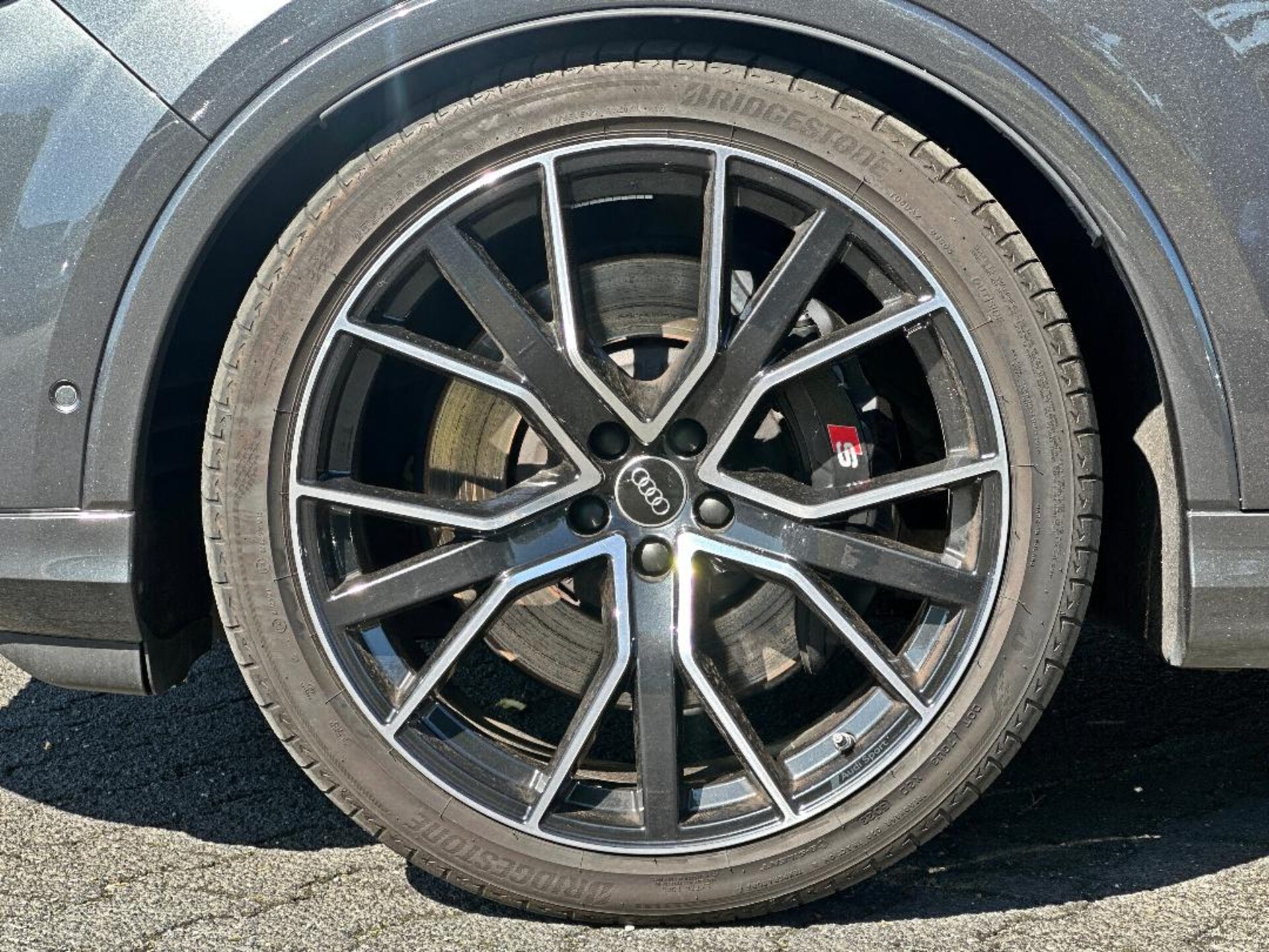 Audi SQ7 SUV