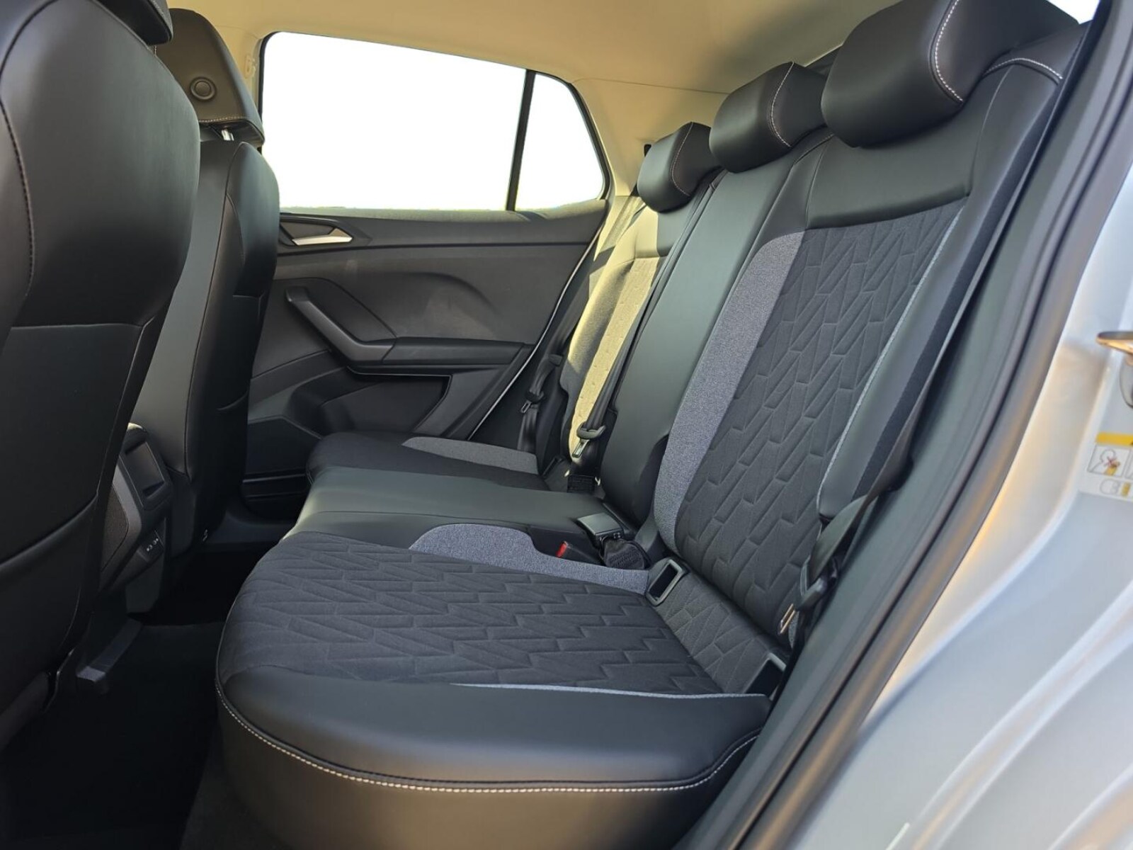 Volkswagen T-Cross – Bild 10
