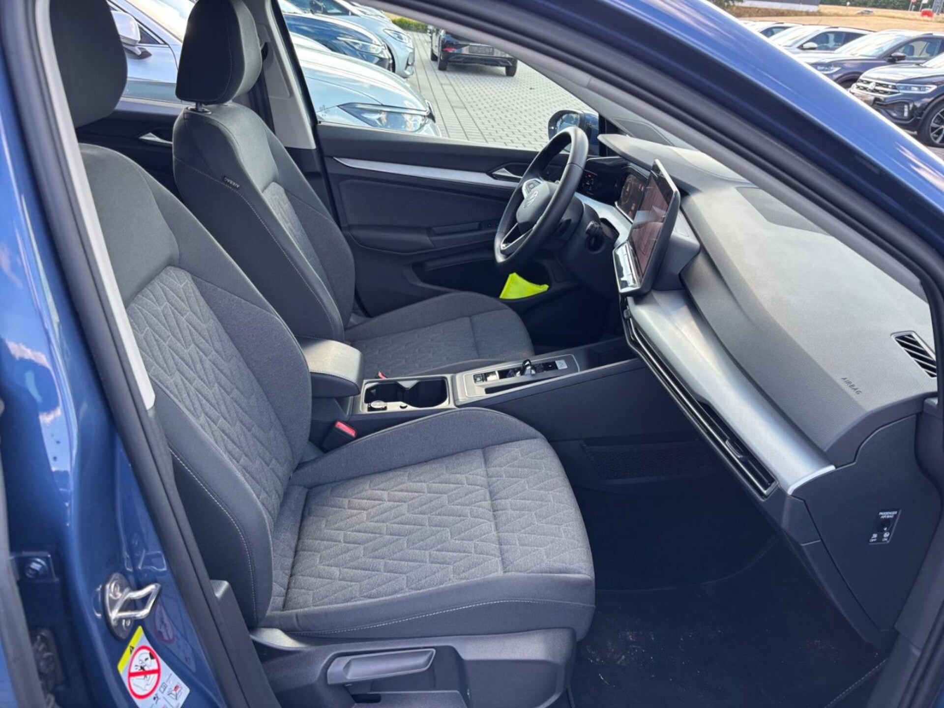 Volkswagen Golf Variant Life