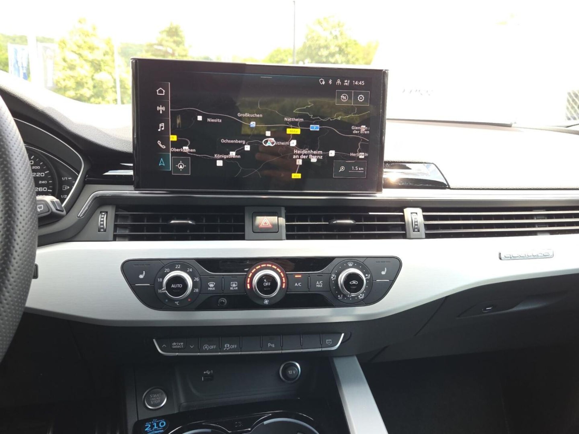 Audi A4 Avant S line